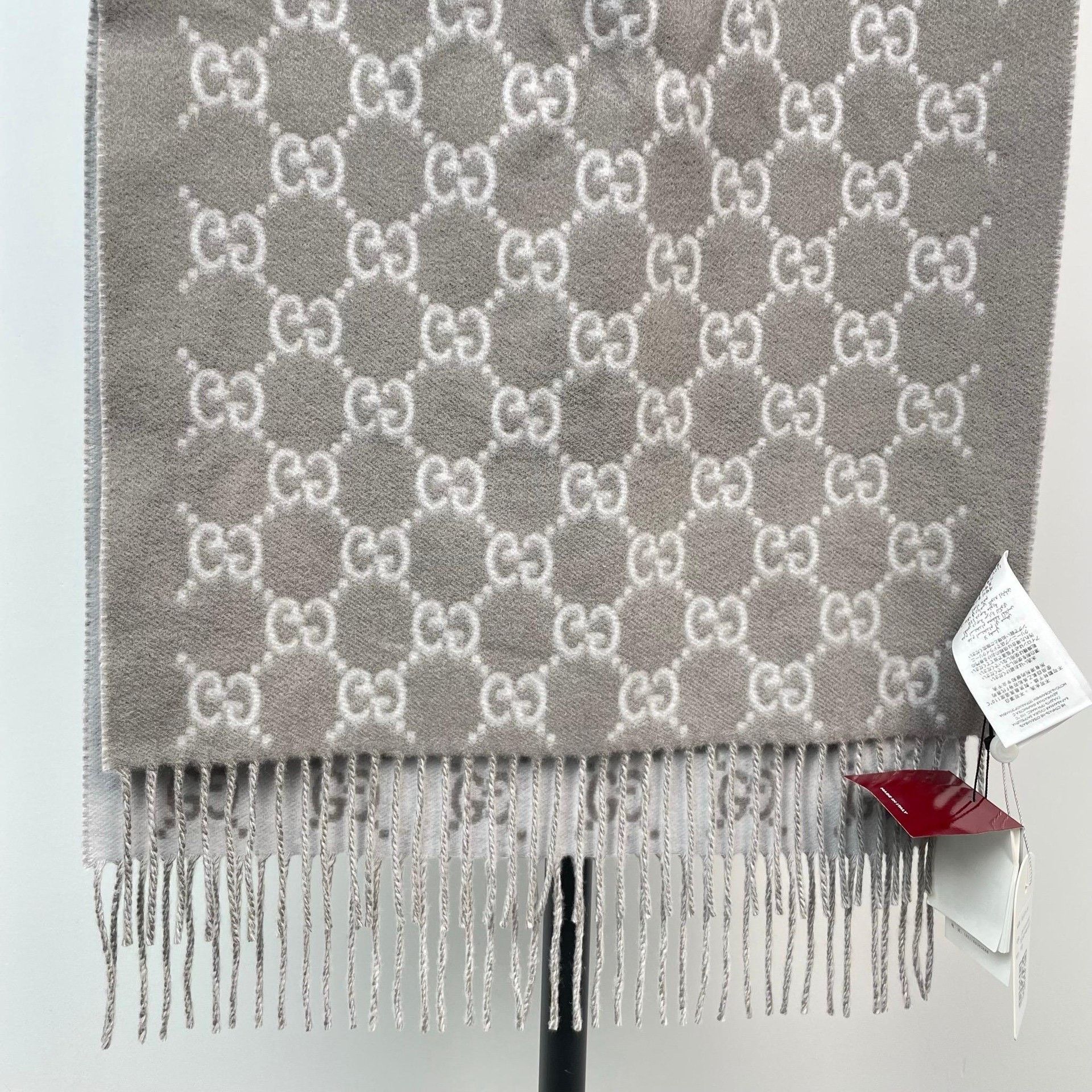 Gucci Gucci Gray Scarf XS Men Size ONE SIZE - 3 Thumbnail