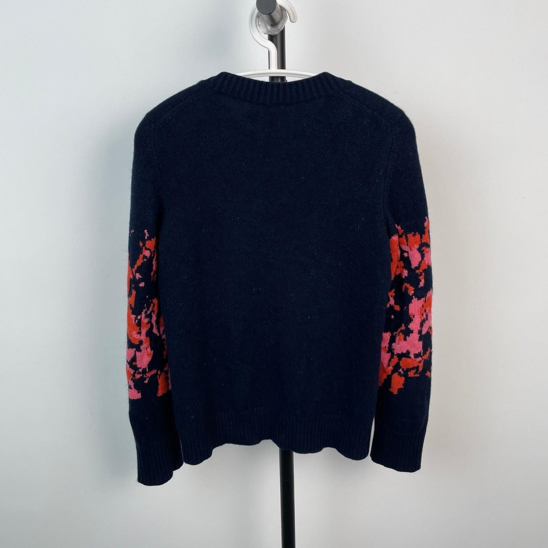 Chanel Chanel Multi Sweater 38 Women Size S / US 4 / IT 40 - 2 Thumbnail