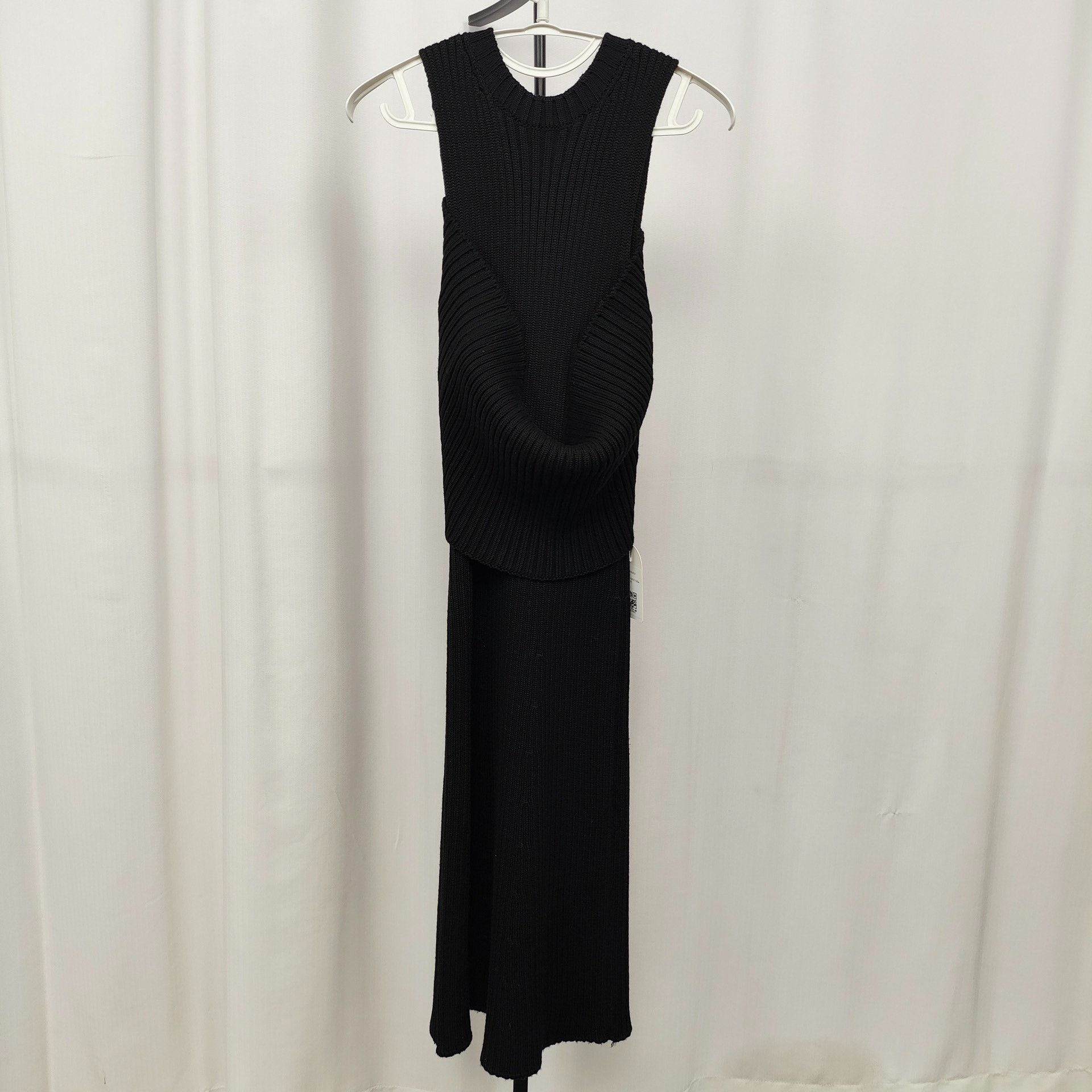 Louis Vuitton Louis Vuitton Black Sweater XS Women Size XS / US 0-2 / IT 36-38 - 8 Thumbnail