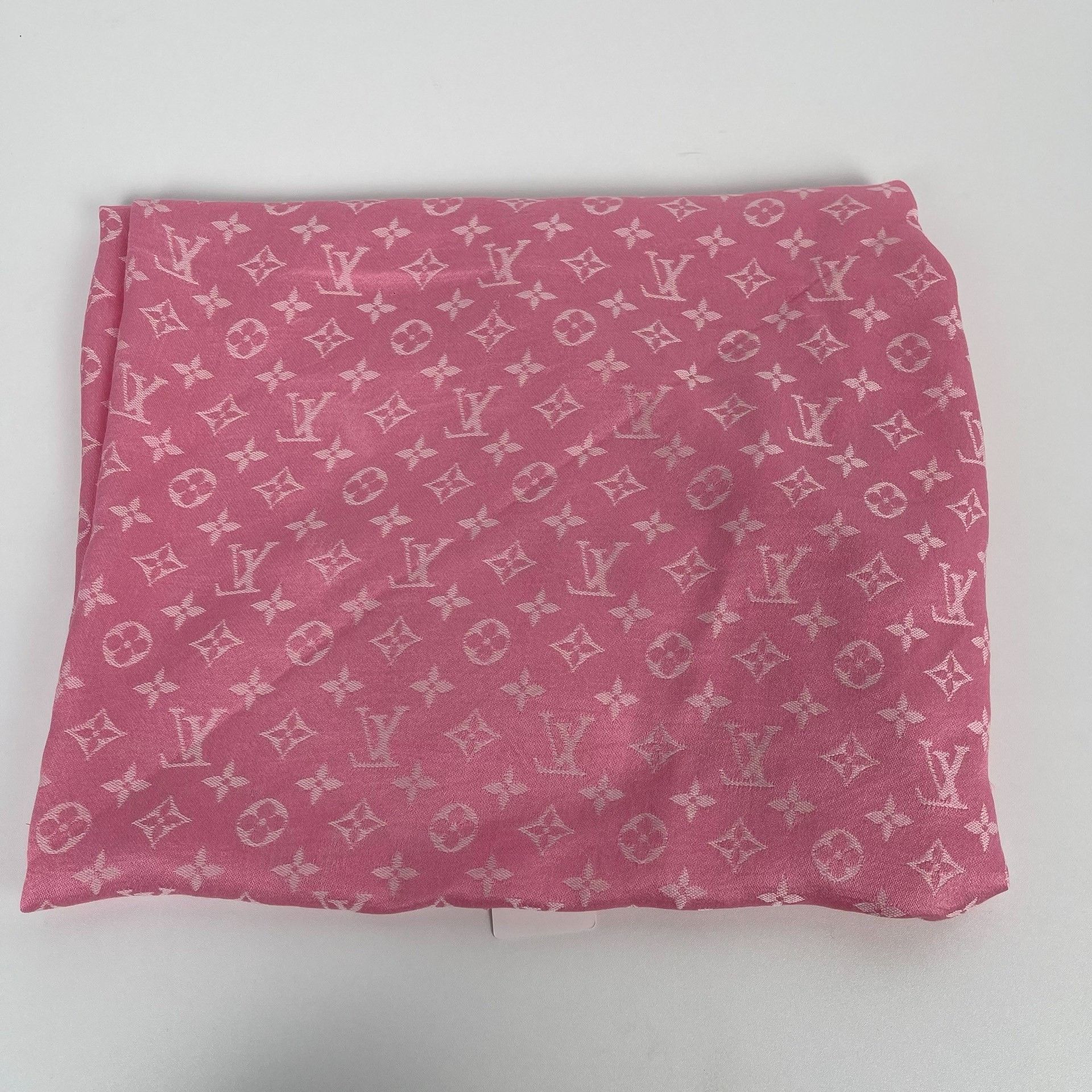 Louis Vuitton Louis Vuitton Pink Scarf XS Men Size ONE SIZE - 4 Thumbnail