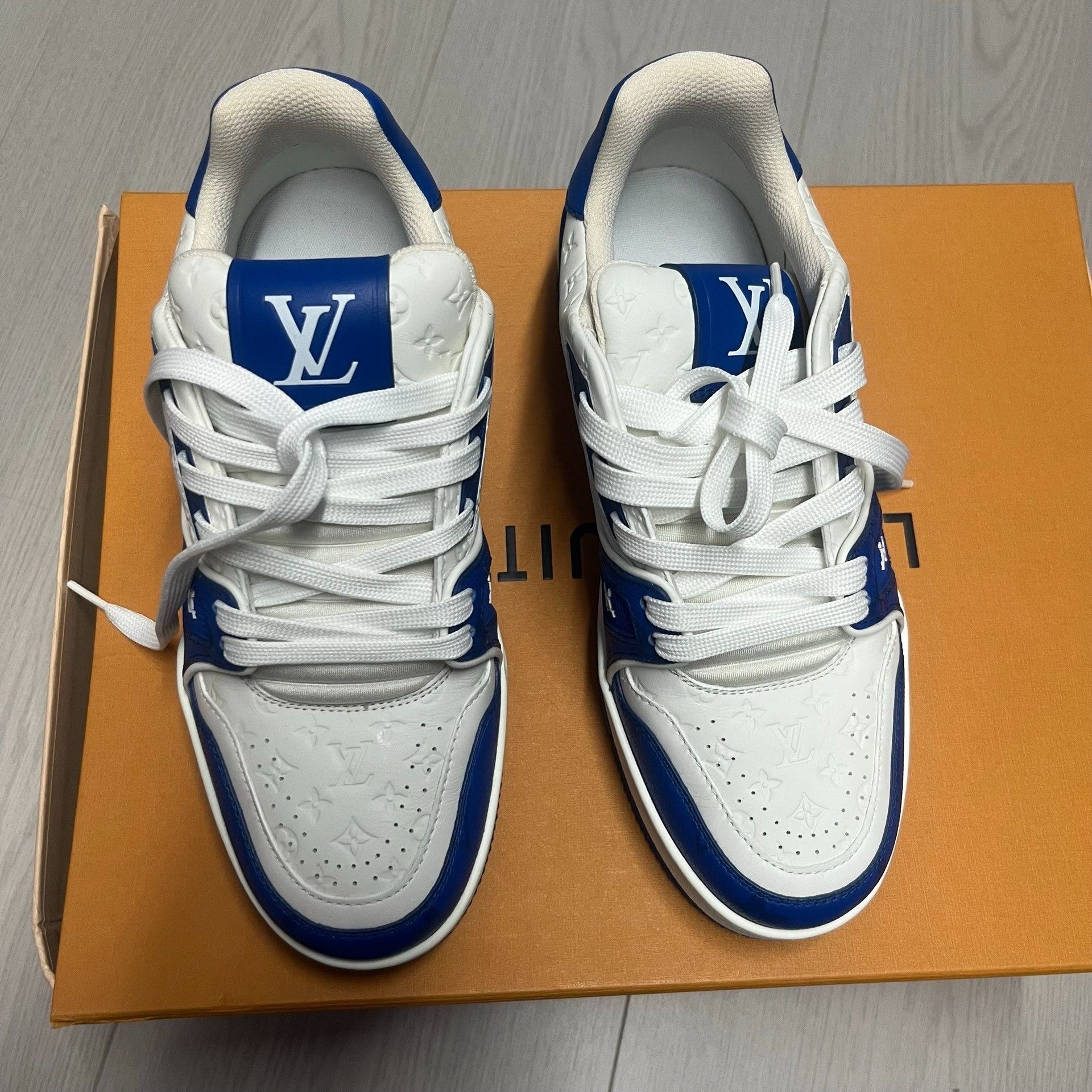 Louis Vuitton Louis Vuitton Blue Lowtop Sneakers XS Men Size US 10 / EU 43 - 5 Thumbnail