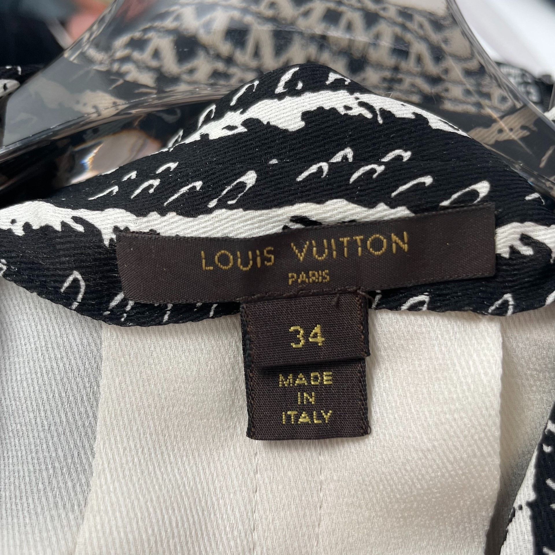 Louis Vuitton Louis Vuitton Light Jacket 34 Men Size US XS / EU 42 / 0 - 3 Thumbnail