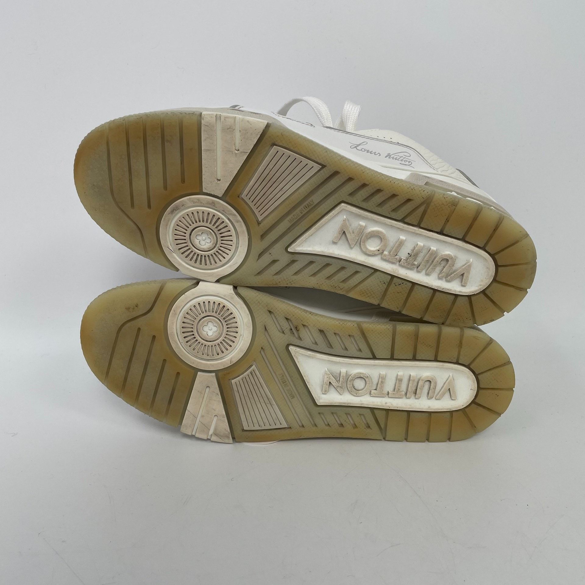 Louis Vuitton Louis Vuitton White Lowtop Sneakers 5.5 Men Size US 5.5 / EU 38 - 5 Thumbnail