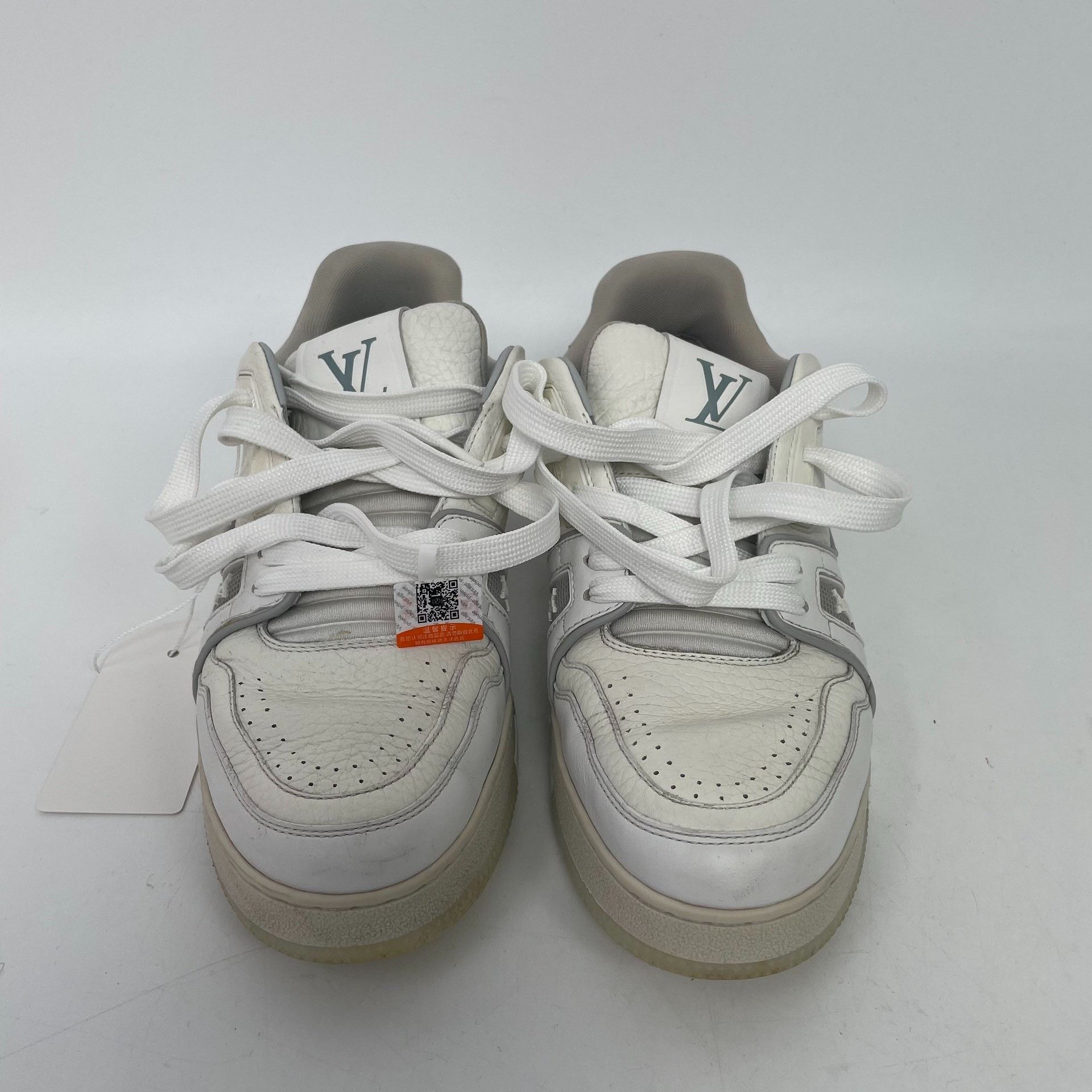 Louis Vuitton Louis Vuitton White Lowtop Sneakers 5.5 Men Size US 5.5 / EU 38 - 7 Thumbnail