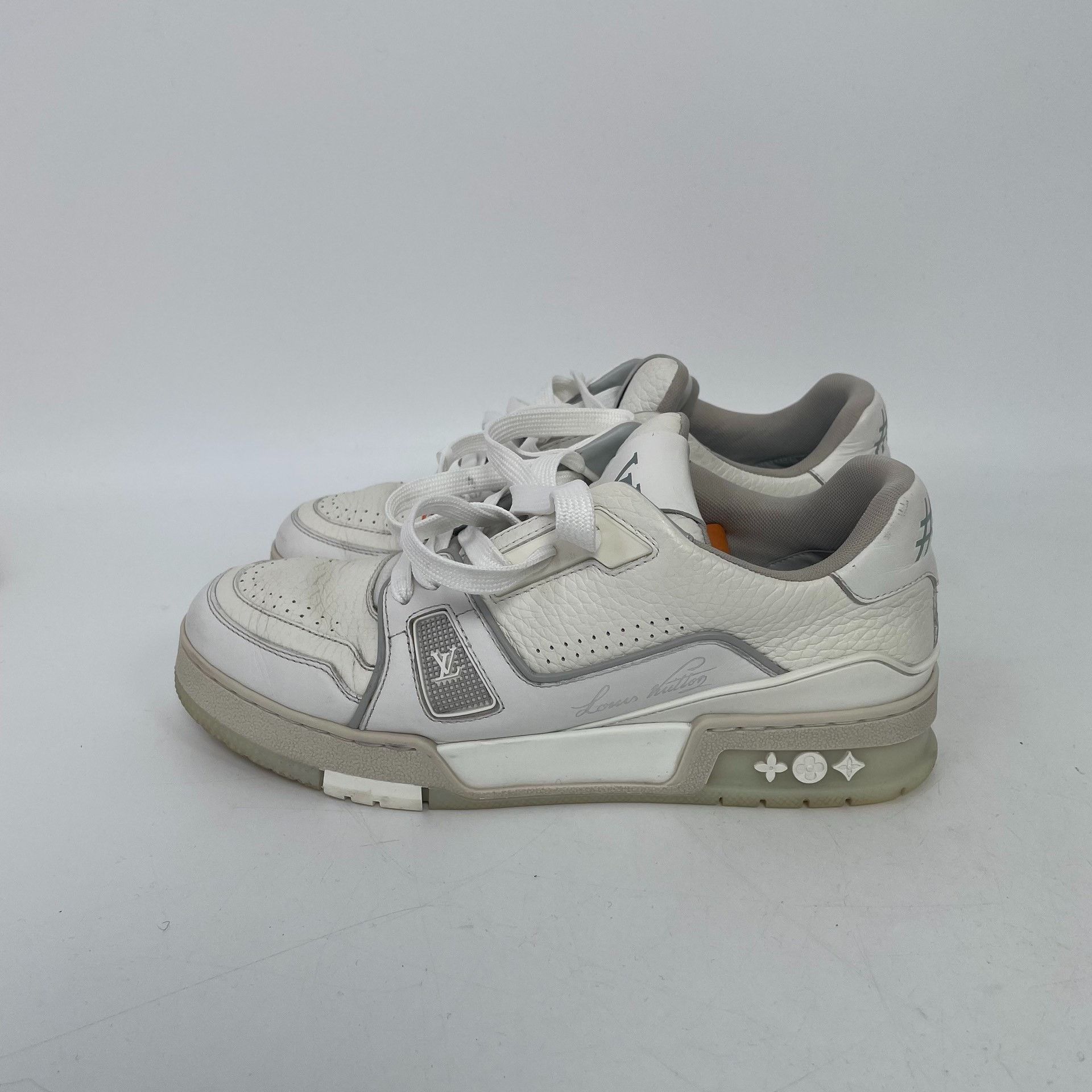 Louis Vuitton Louis Vuitton White Lowtop Sneakers 5.5 Men Size US 5.5 / EU 38 - 4 Thumbnail
