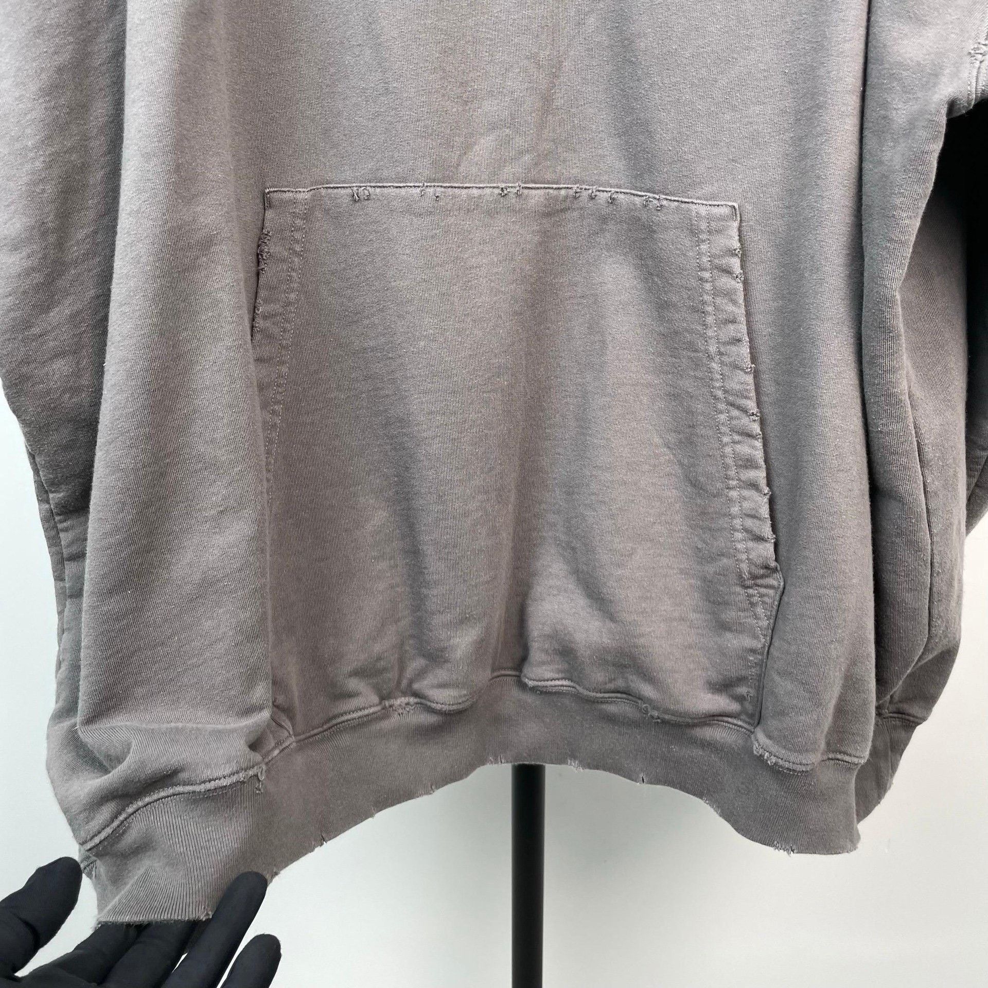Balenciaga Balenciaga Gray Hoodie XL Men Size US XL / EU 56 / 4 - 4 Thumbnail