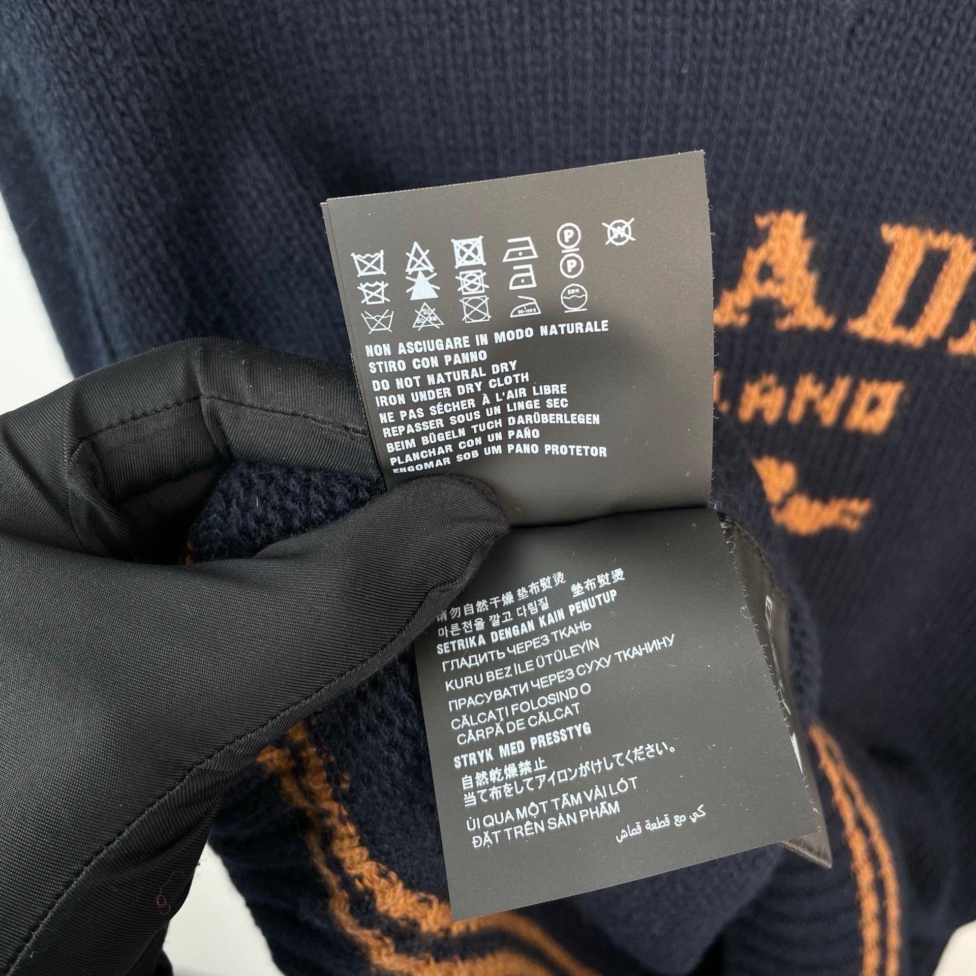 Prada Prada Retro Blue Sweater 36 Women Size S / US 4 / IT 40 - 8 Thumbnail