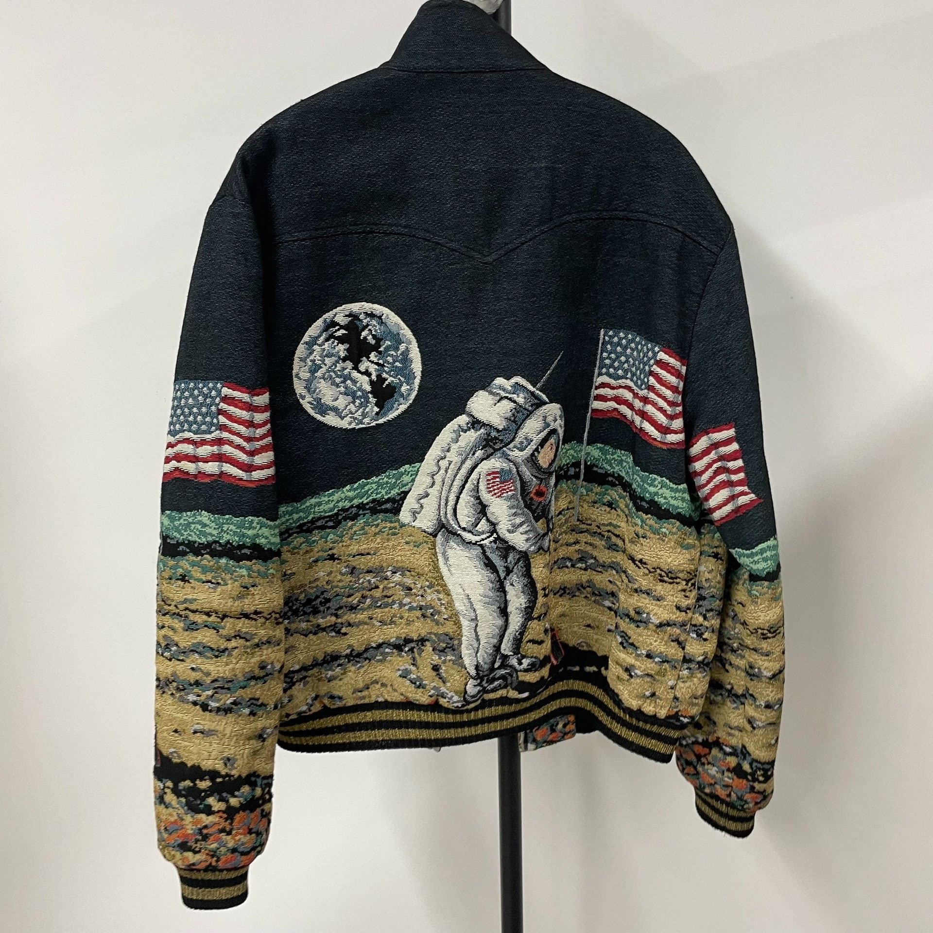 Saint Laurent Paris Saint Laurent Paris Light Jacket 50 Men Size US XL / EU 56 / 4 - 2 Thumbnail