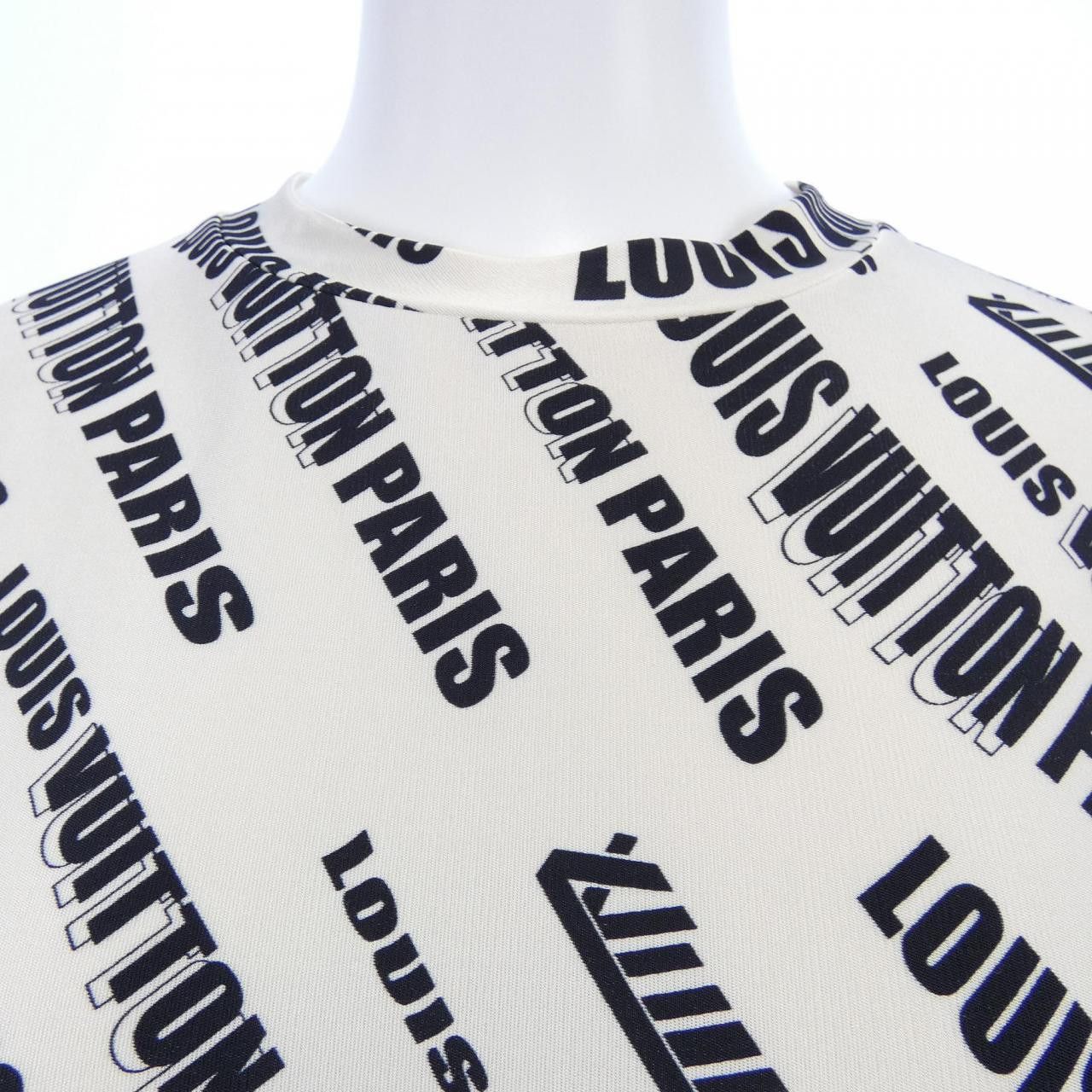 Louis Vuitton Louis Vuitton Louis Vuitton Top Textile Tops FLTS86IM2 DUTY FREE for USA Size ONE SIZE - 5 Thumbnail