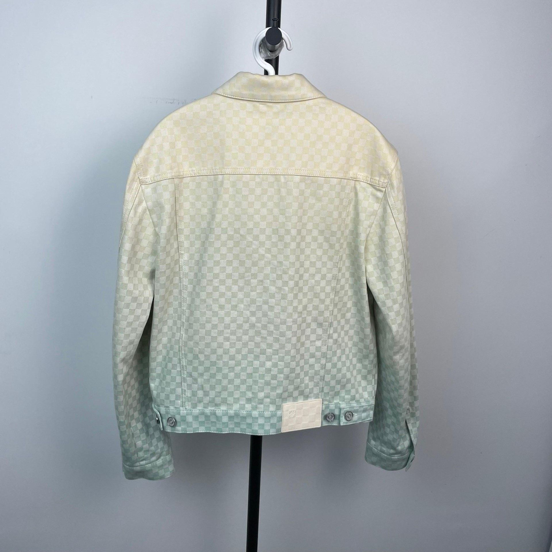 Louis Vuitton Louis Vuitton Multi Item 46 Men Size US L / EU 52-54 / 3 - 2 Thumbnail