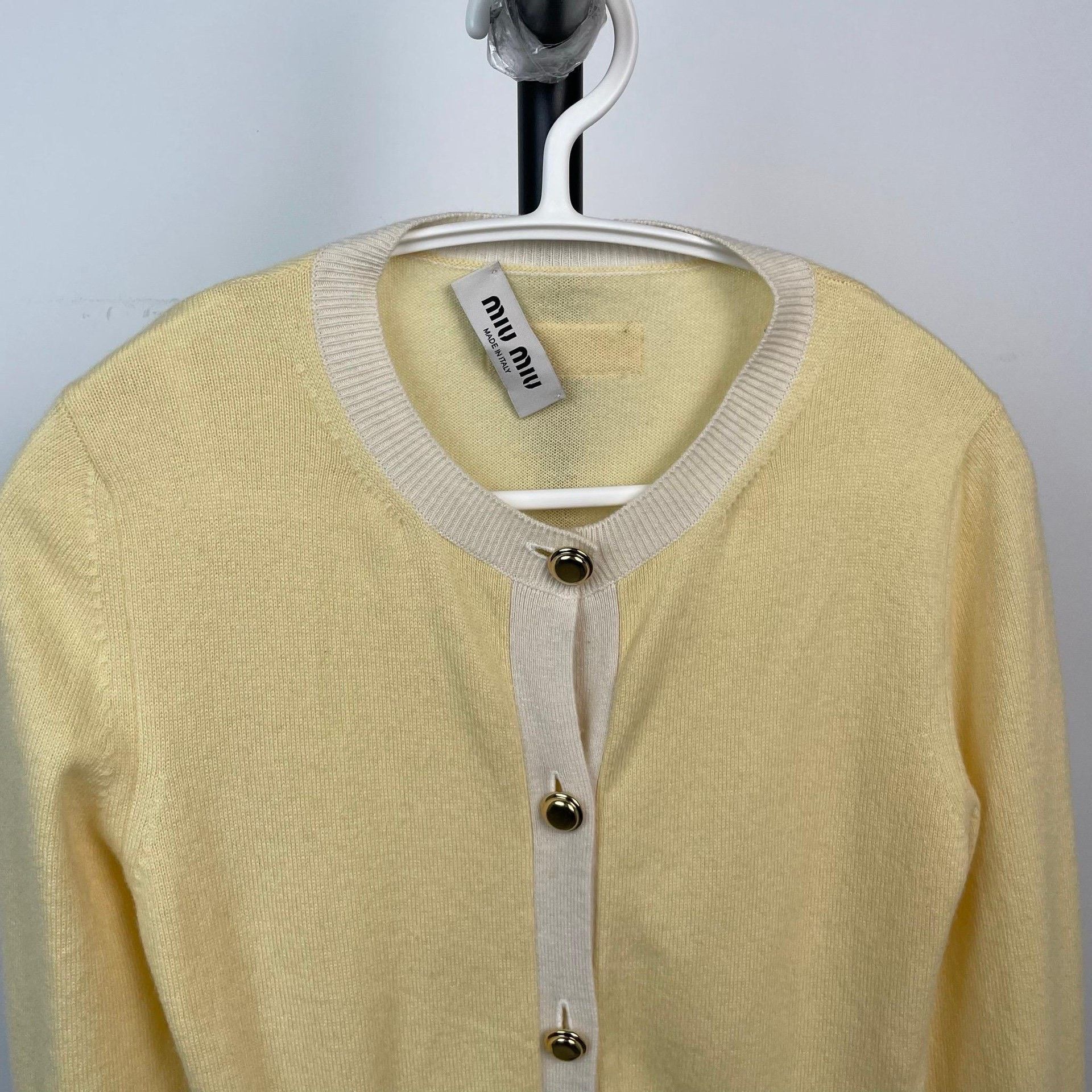 Miu Miu Miu Miu Yellow Sweater 24 Women Size XS / US 0-2 / IT 36-38 - 9 Thumbnail