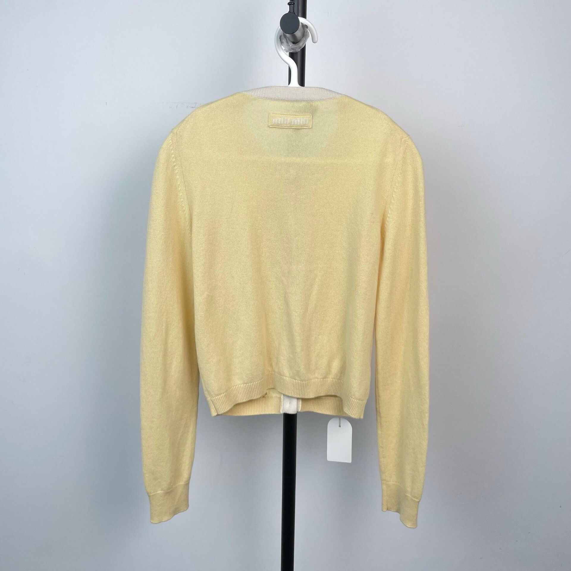 Miu Miu Miu Miu Yellow Sweater 24 Women Size XS / US 0-2 / IT 36-38 - 2 Thumbnail