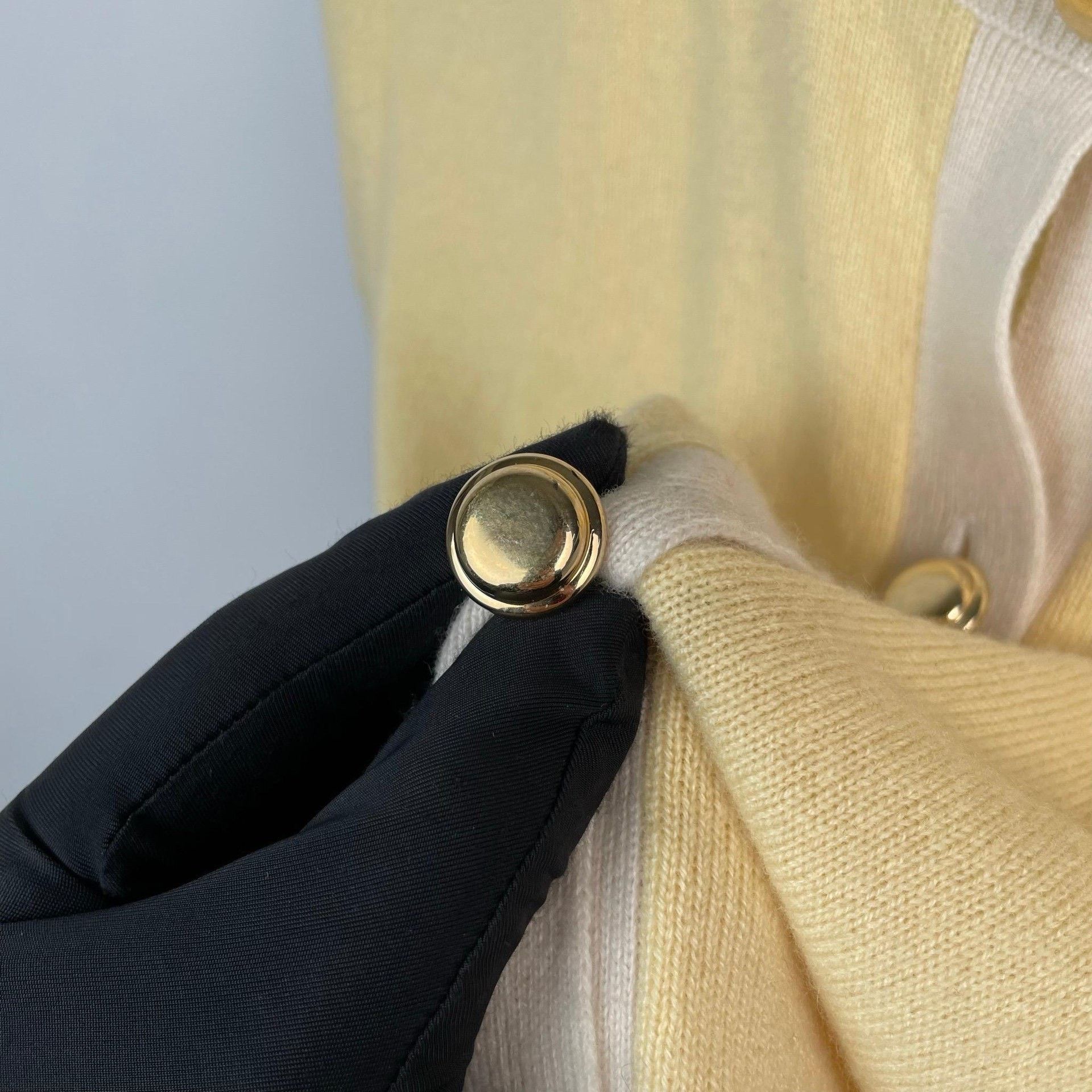 Miu Miu Miu Miu Yellow Sweater 24 Women Size XS / US 0-2 / IT 36-38 - 4 Thumbnail