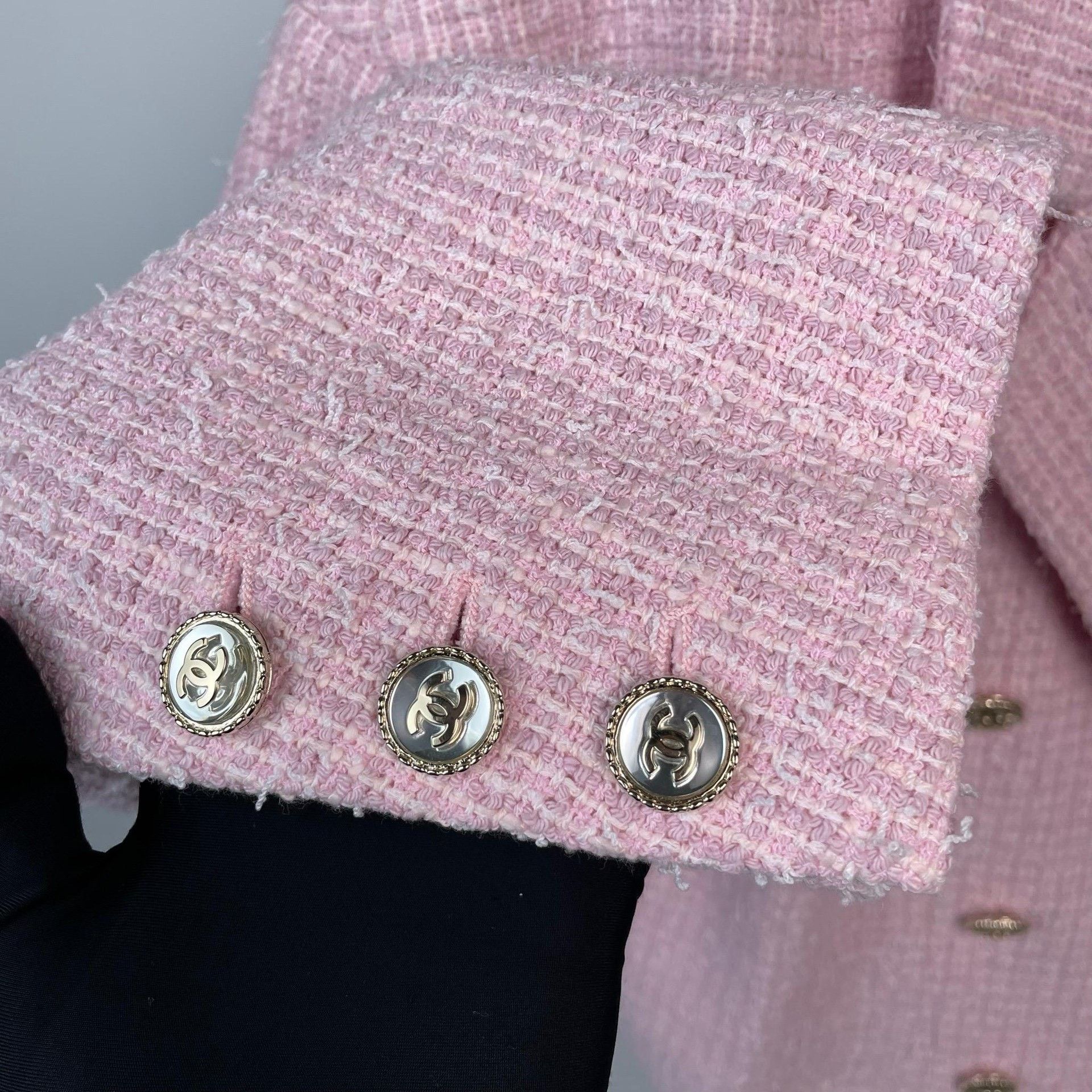Chanel Chanel Pink Jacket S Women Size S / US 4 / IT 40 - 6 Thumbnail