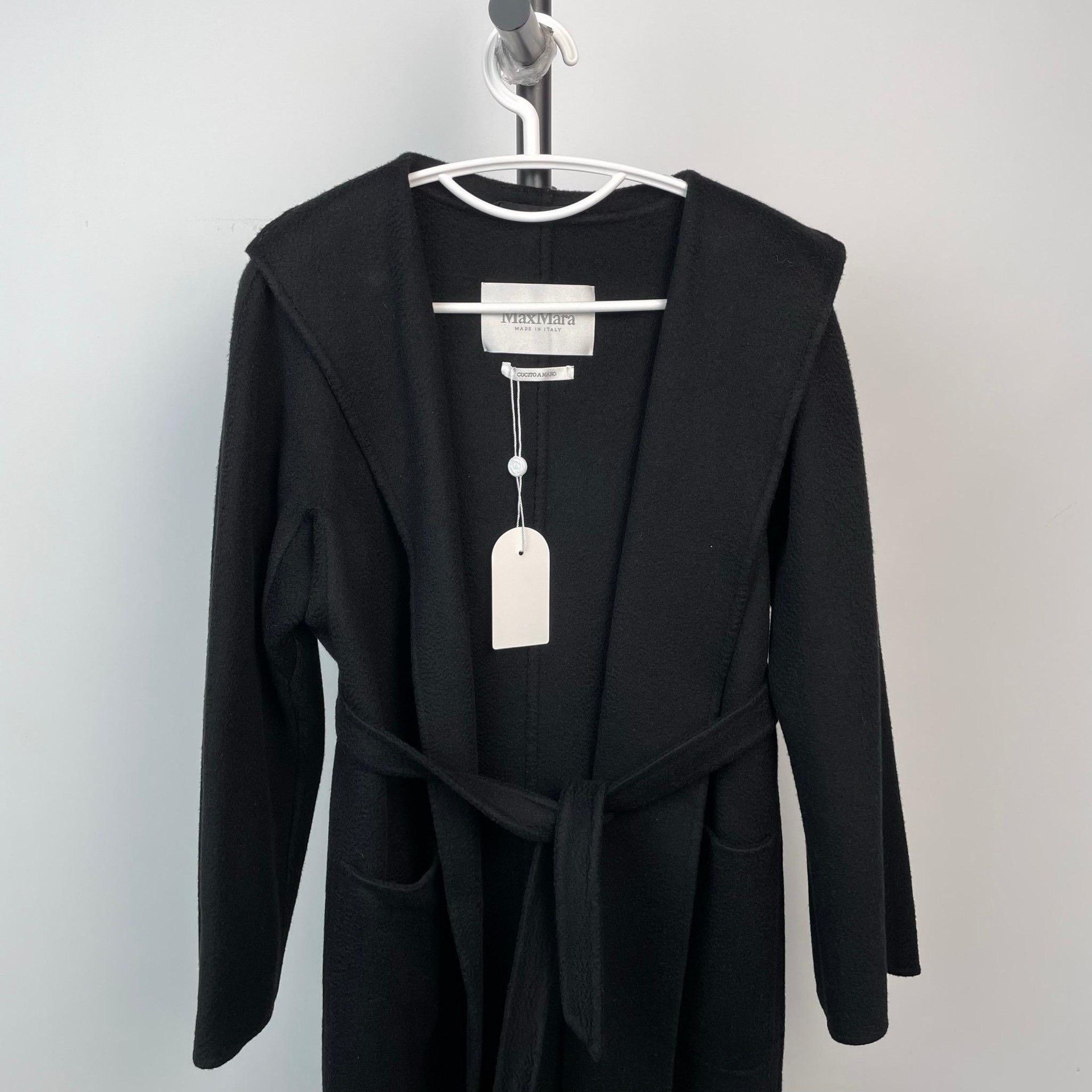 Max Mara Max Mara Black Coat 34 Women Size XS / US 0-2 / IT 36-38 - 3 Thumbnail