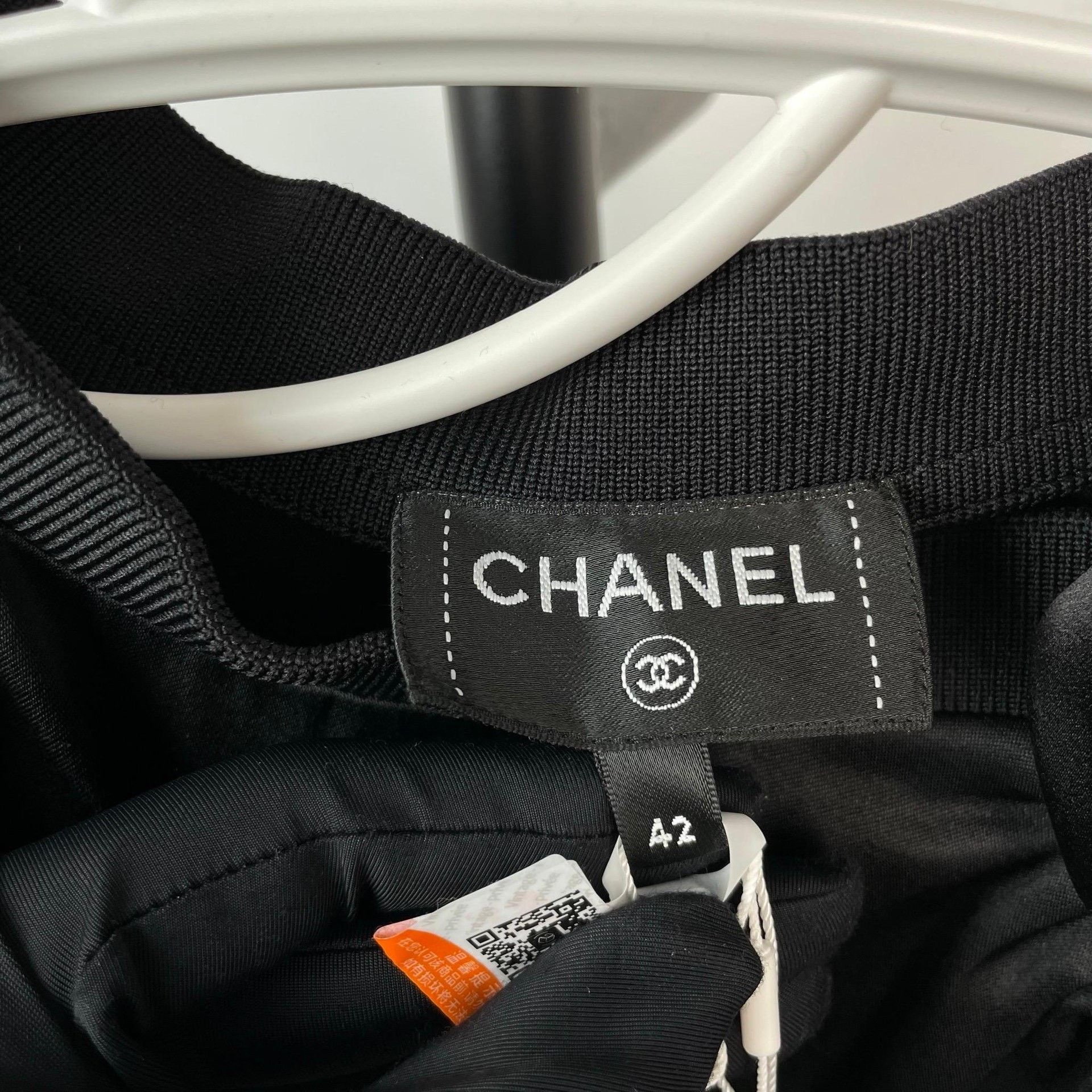 Chanel Chanel White T-Shirt S Women Size S / US 4 / IT 40 - 3 Thumbnail