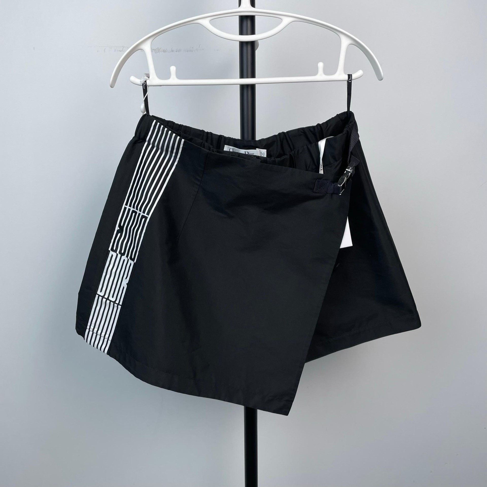 Dior Dior Black Skirt 25 Women Size 25" / US 0 / IT 36 - 9 Thumbnail