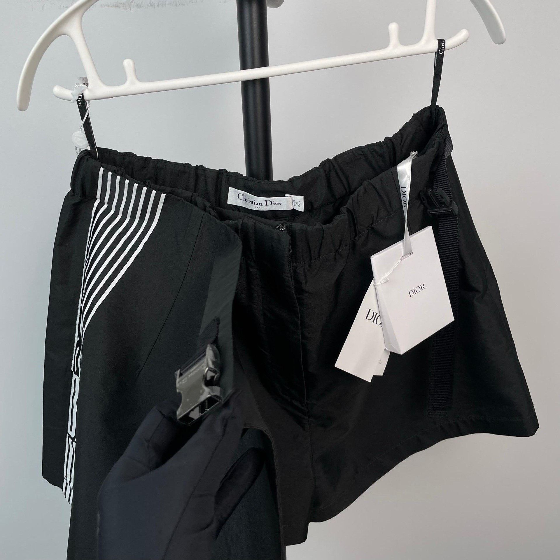 Dior Dior Black Skirt 25 Women Size 25" / US 0 / IT 36 - 4 Thumbnail
