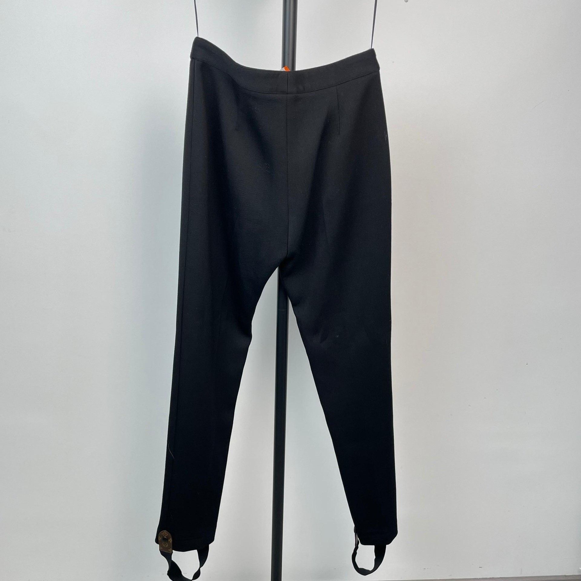 Louis Vuitton Louis Vuitton Black Casual Pants 36 Men Size US 36 / EU 52 - 2 Thumbnail