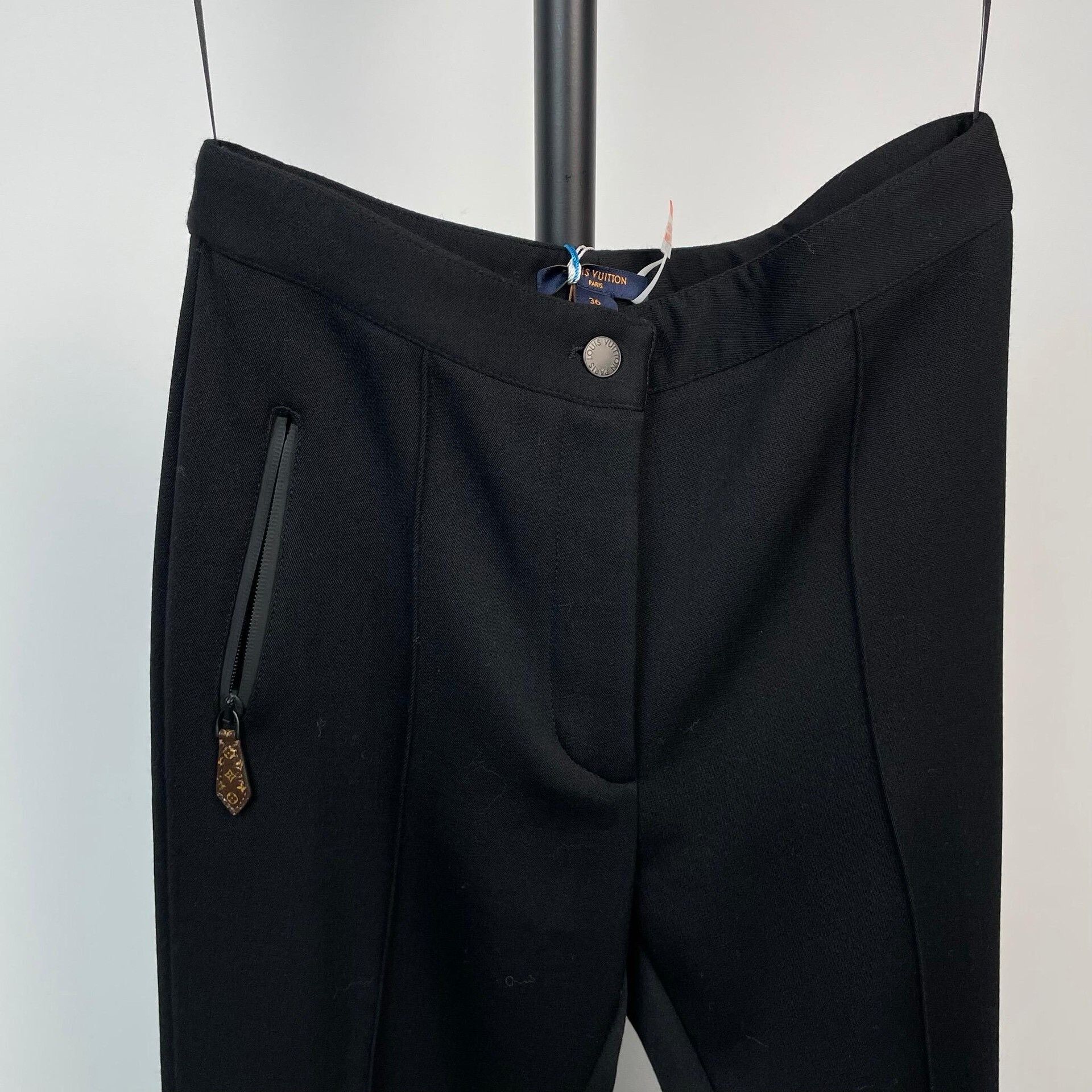 Louis Vuitton Louis Vuitton Black Casual Pants 36 Men Size US 36 / EU 52 - 5 Thumbnail