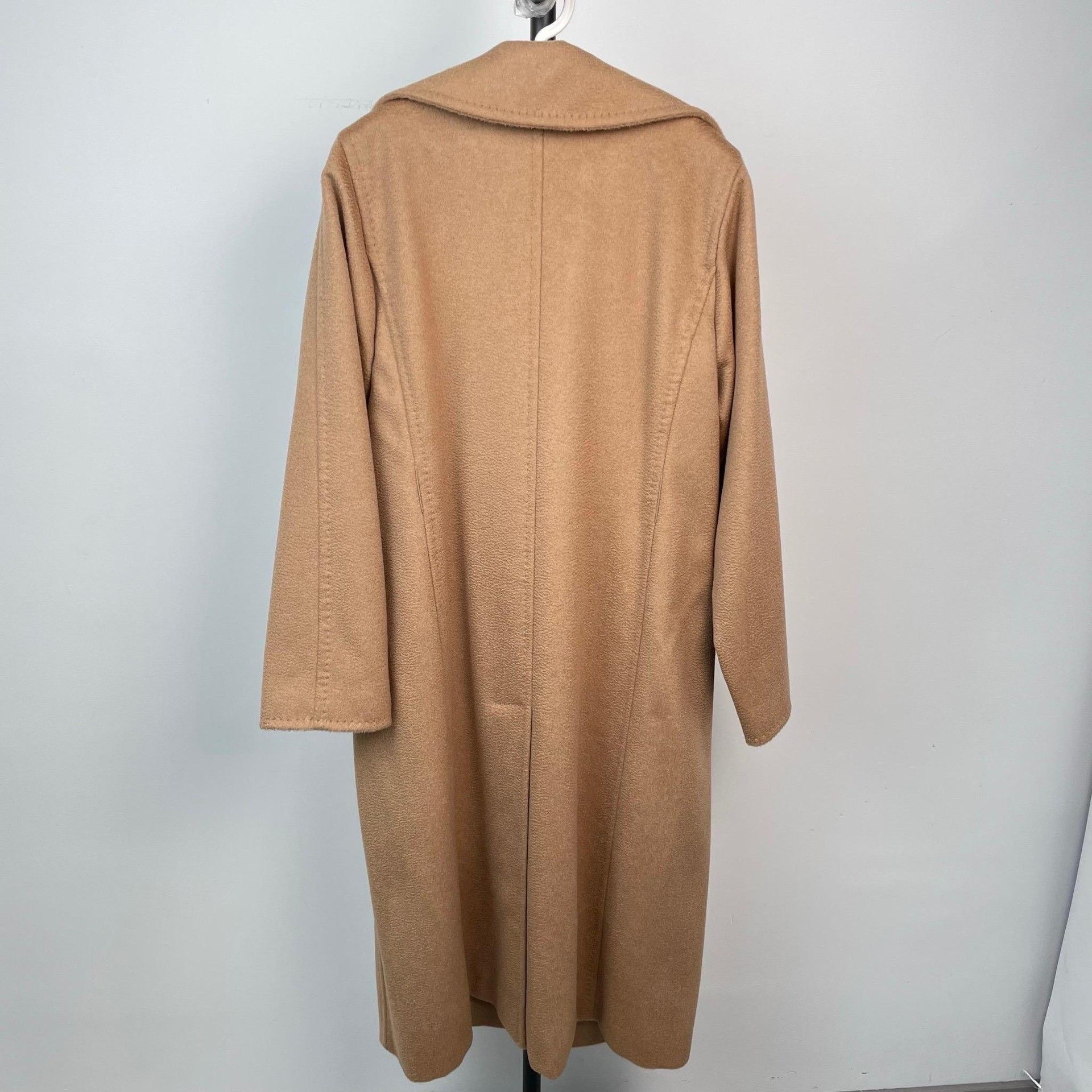 Max Mara Max Mara Coat 40 Women Size M / US 6-8 / IT 42-44 - 2 Thumbnail