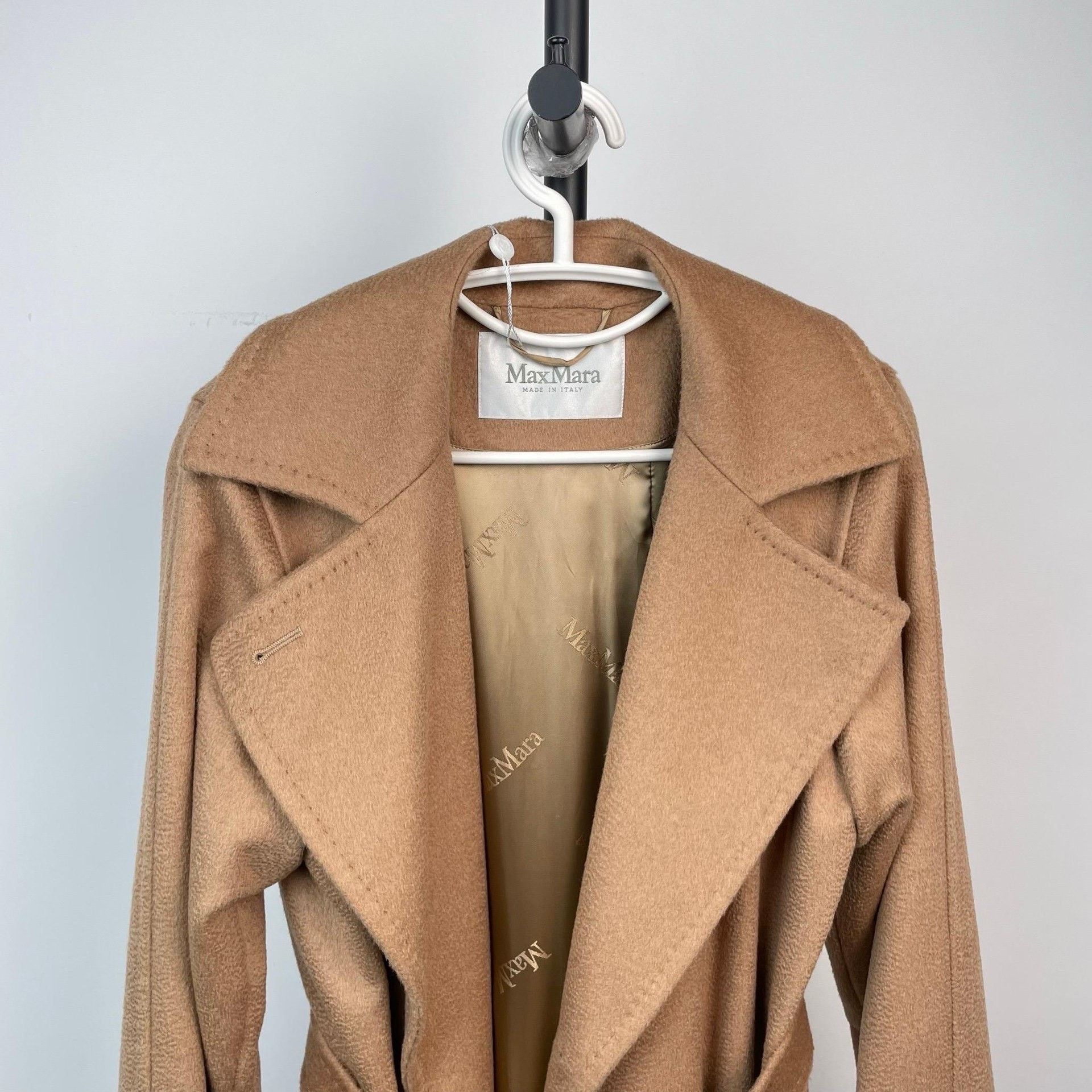 Max Mara Max Mara Coat 40 Women Size M / US 6-8 / IT 42-44 - 3 Thumbnail