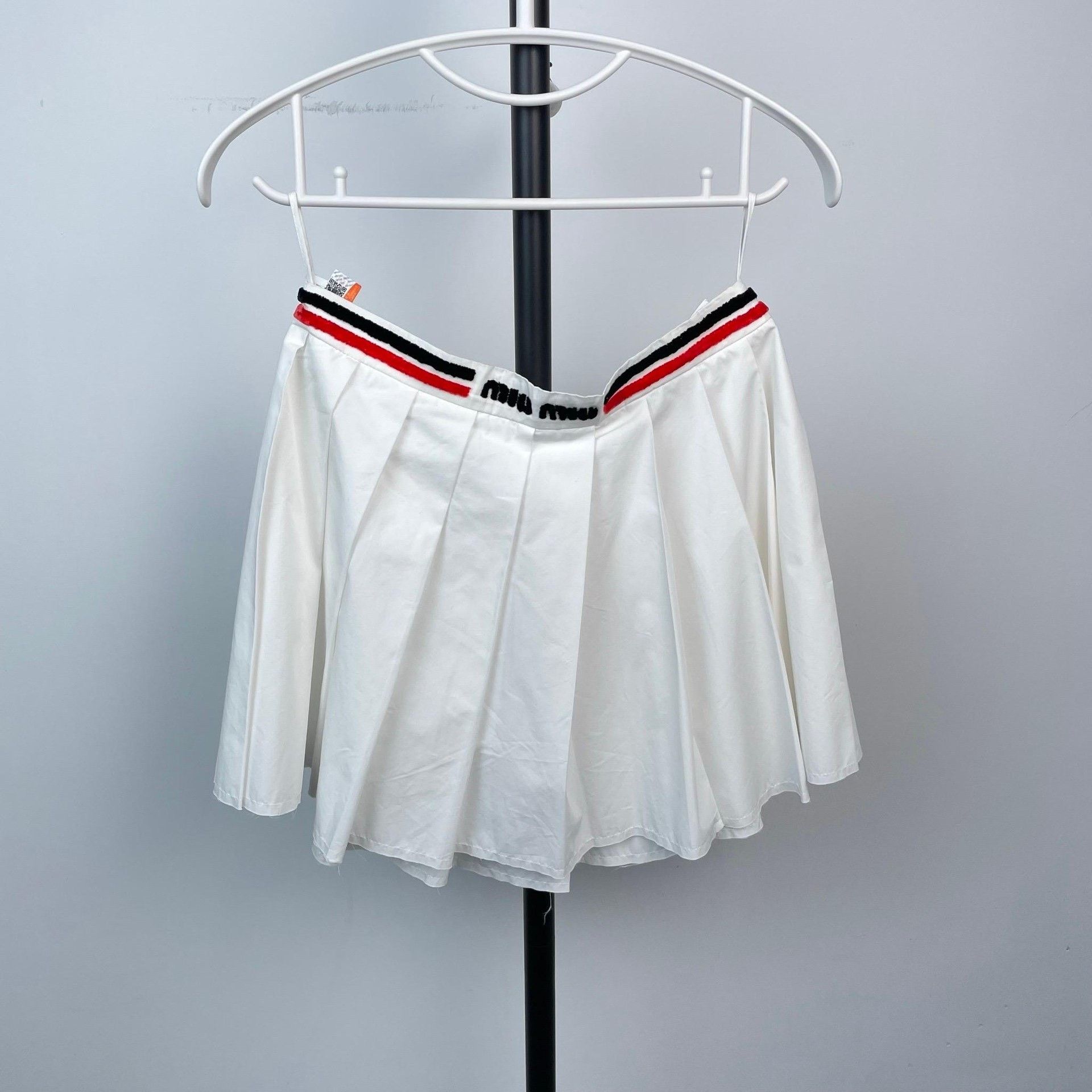 Miu Miu Miu Miu White Skirt 36 Women Size 36" / US 14 / IT 50 - 2 Thumbnail