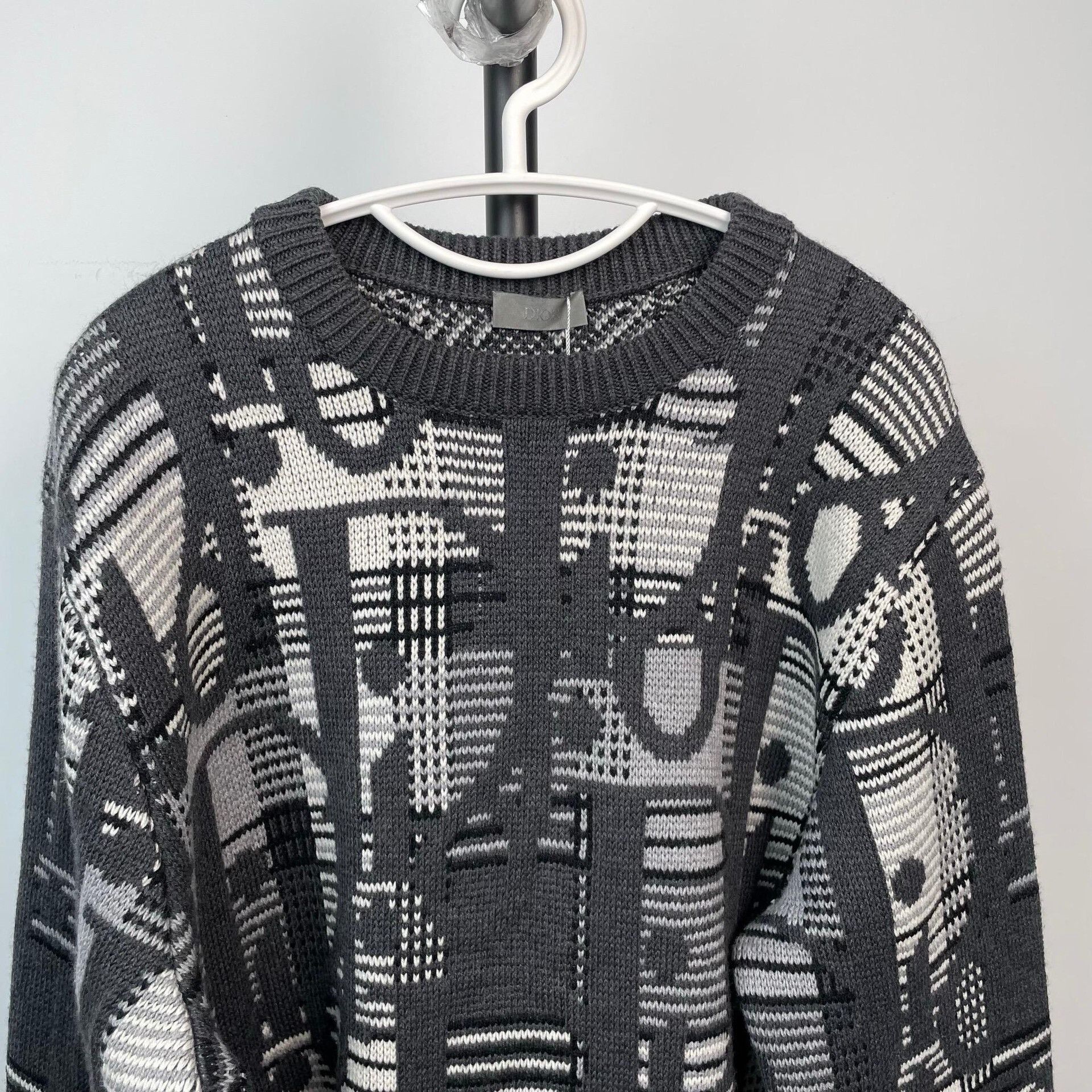 Dior Dior Retro White Sweater L Women Size L / US 10 / IT 46 - 3 Thumbnail
