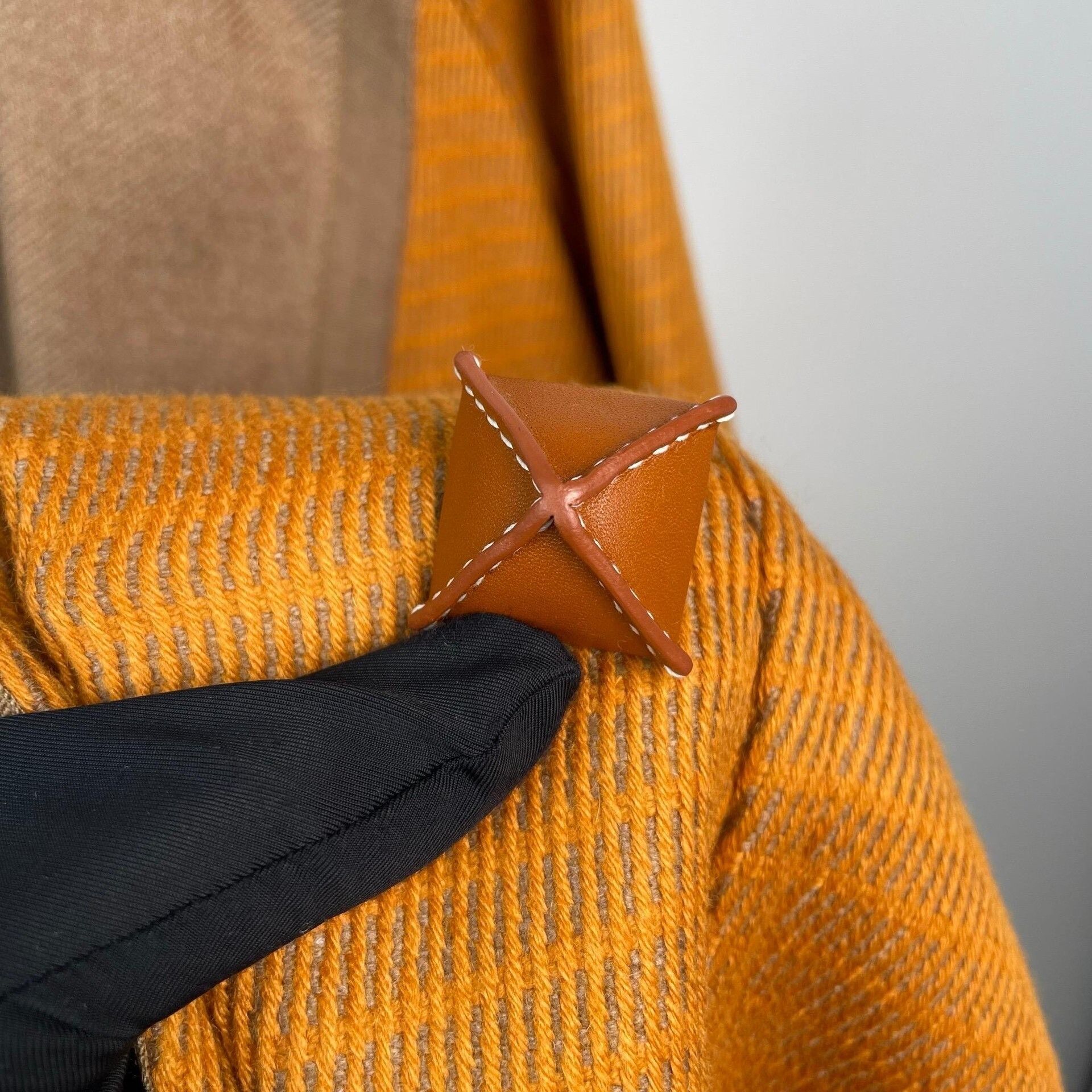 Hermes Hermes Orange Long Sleeve Shirt 34 Men Size US XS / EU 42 / 0 - 4 Thumbnail