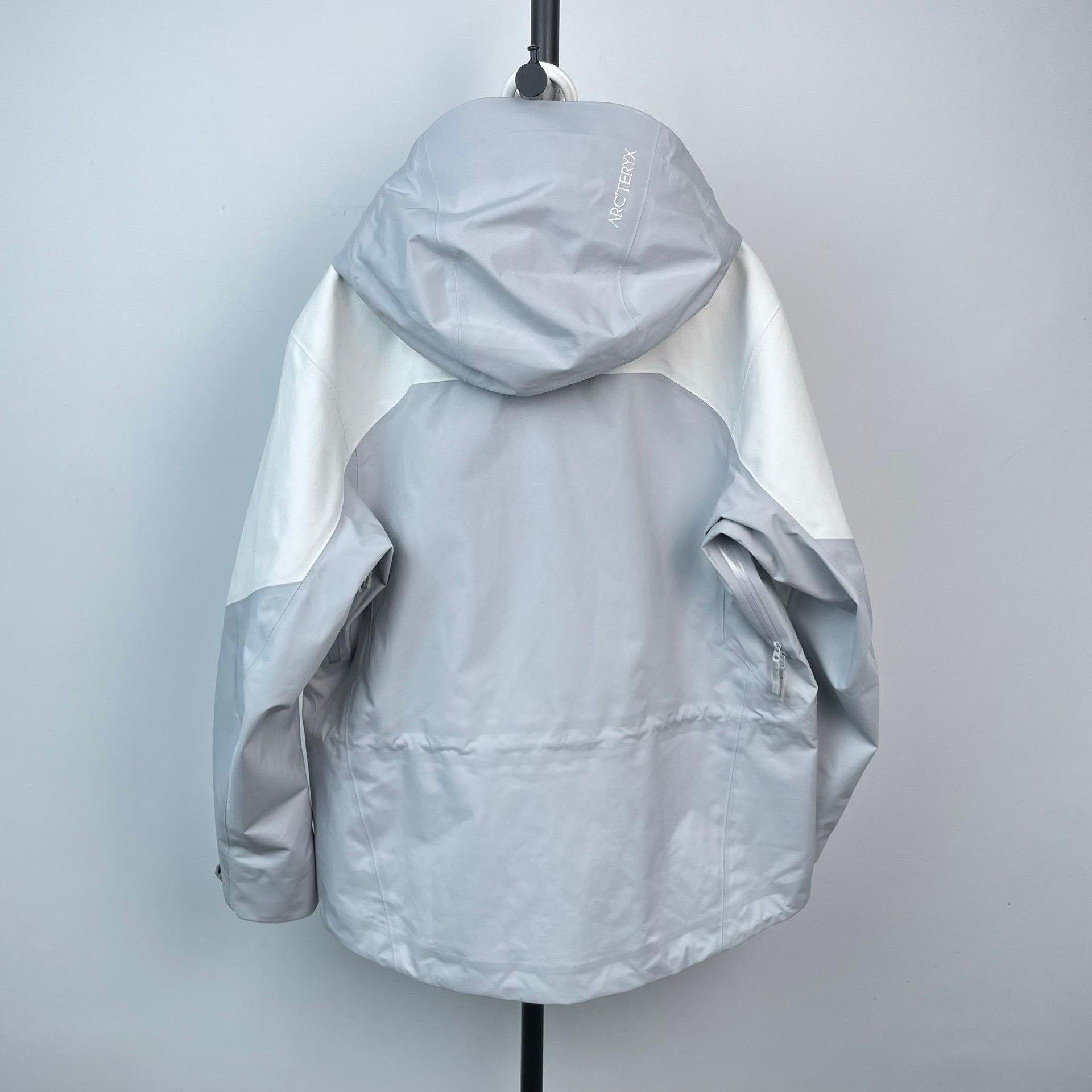 Arc'teryx Arc'teryx White Heavy Coat S Men Size US S / EU 44-46 / 1 - 2 Thumbnail