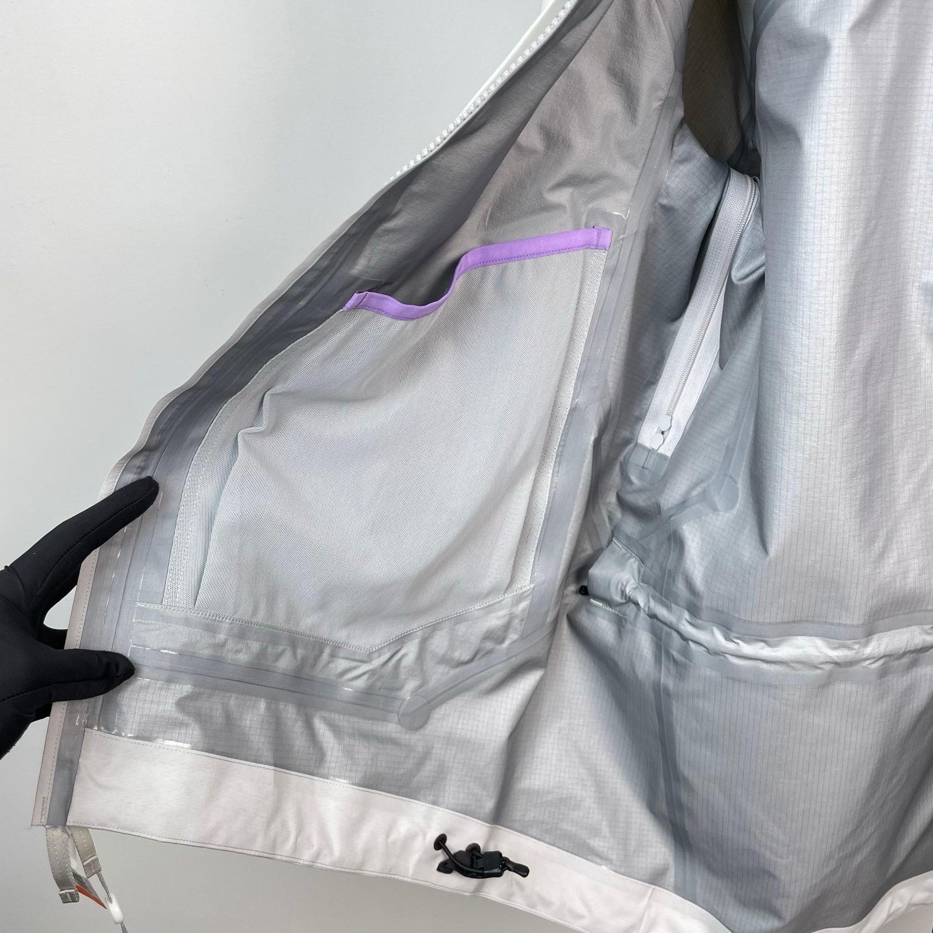 Arc'teryx Arc'teryx White Heavy Coat S Men Size US S / EU 44-46 / 1 - 6 Thumbnail