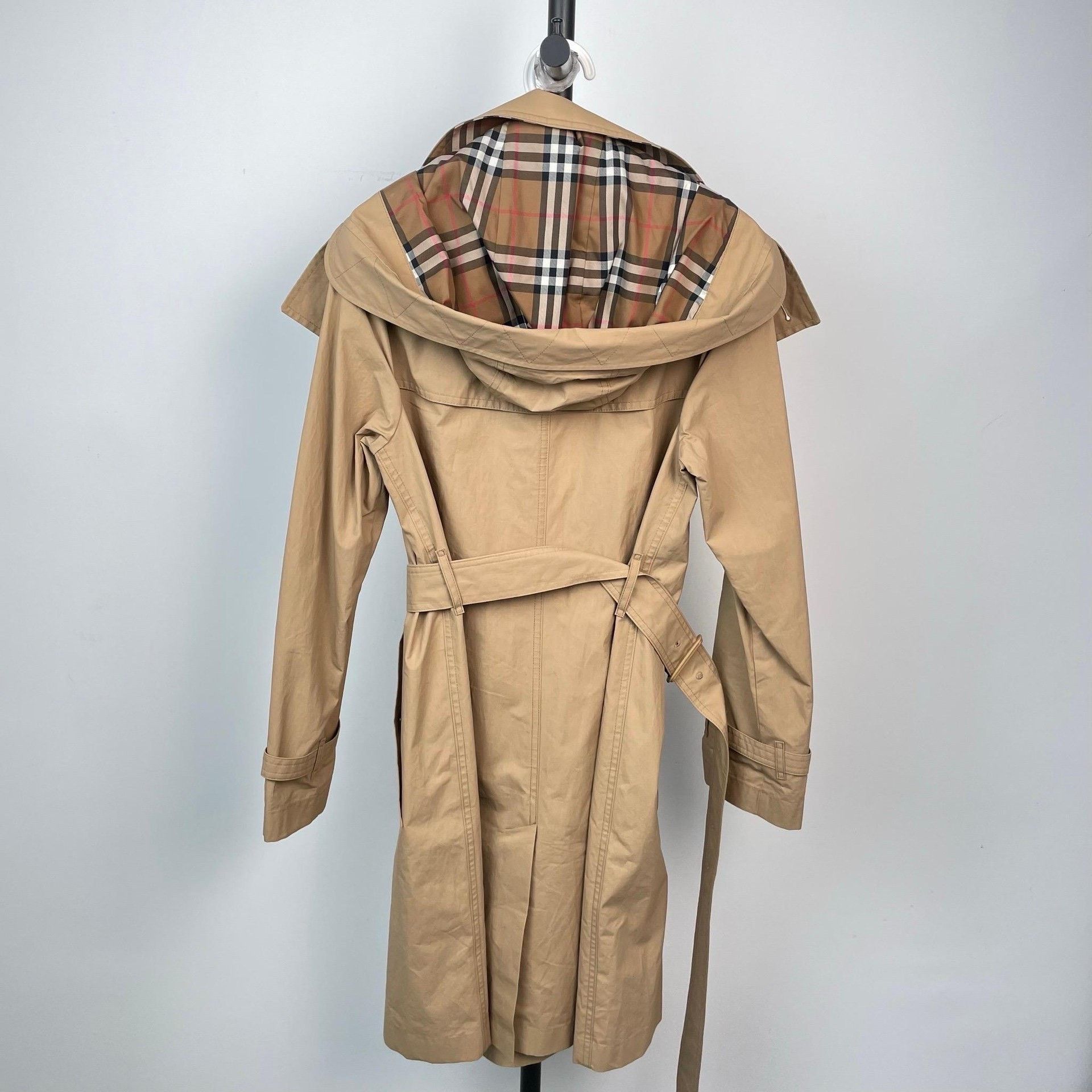 Burberry Burberry Beige Coat 38 Women Size S / US 4 / IT 40 - 2 Thumbnail