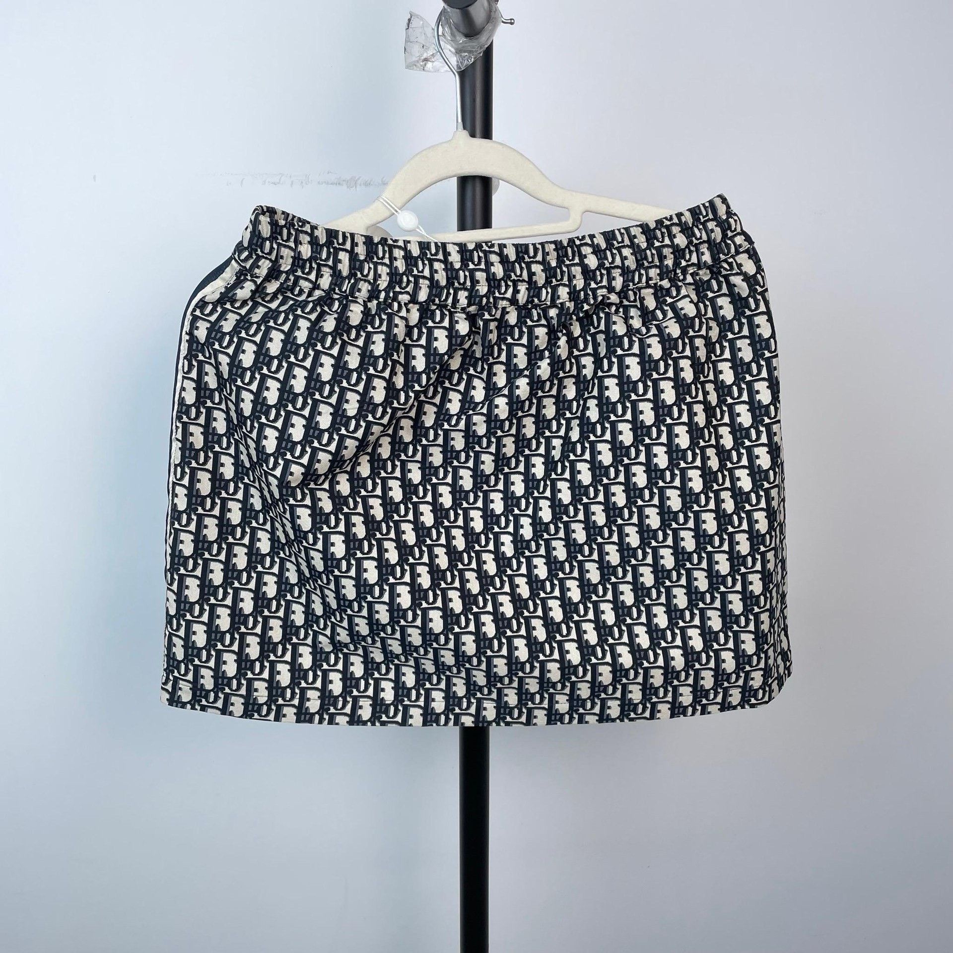 Dior Dior Retro Blue Skirt 36 Women Size 36" / US 14 / IT 50 - 2 Thumbnail