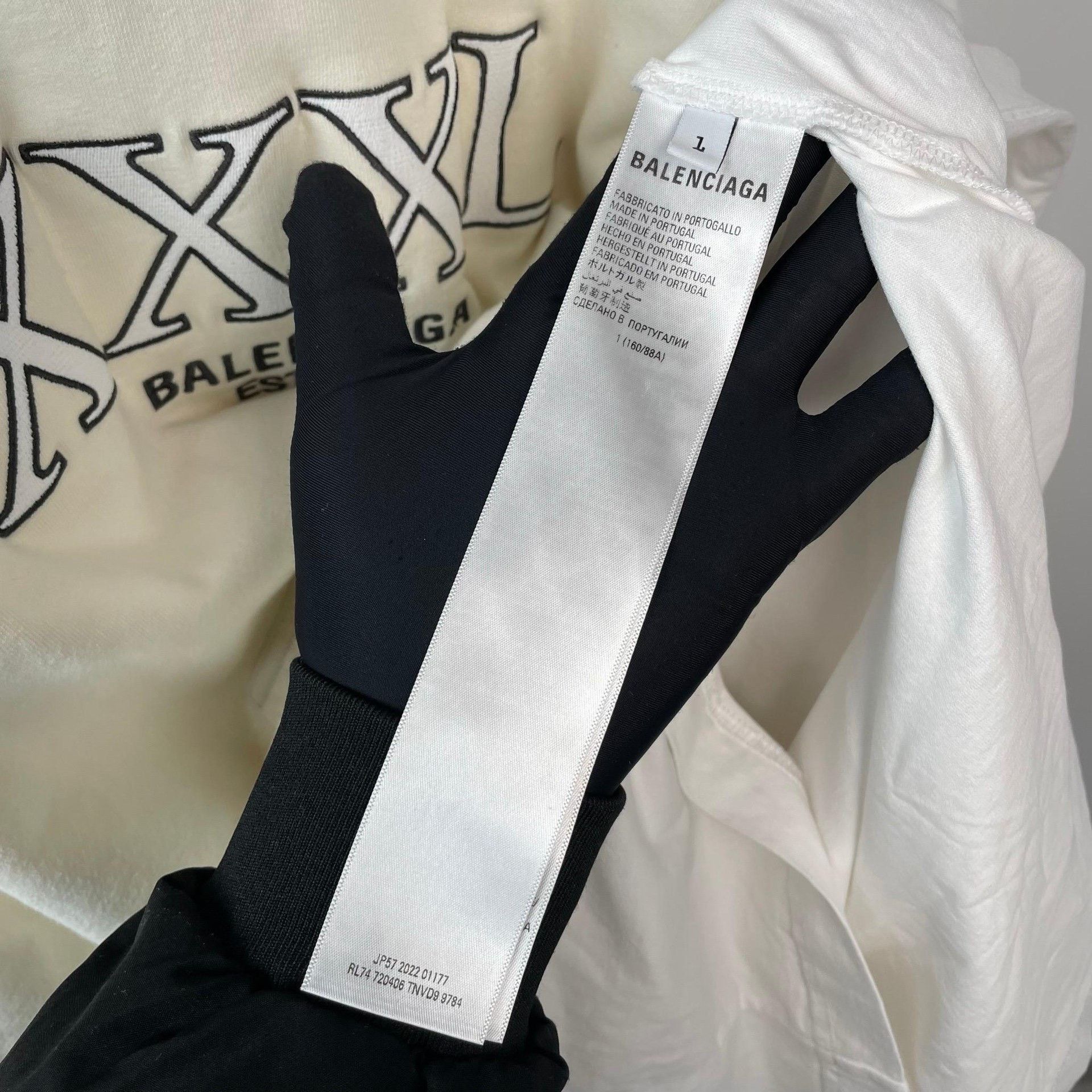 Balenciaga Balenciaga White Hoodie L Men Size US L / EU 52-54 / 3 - 6 Thumbnail