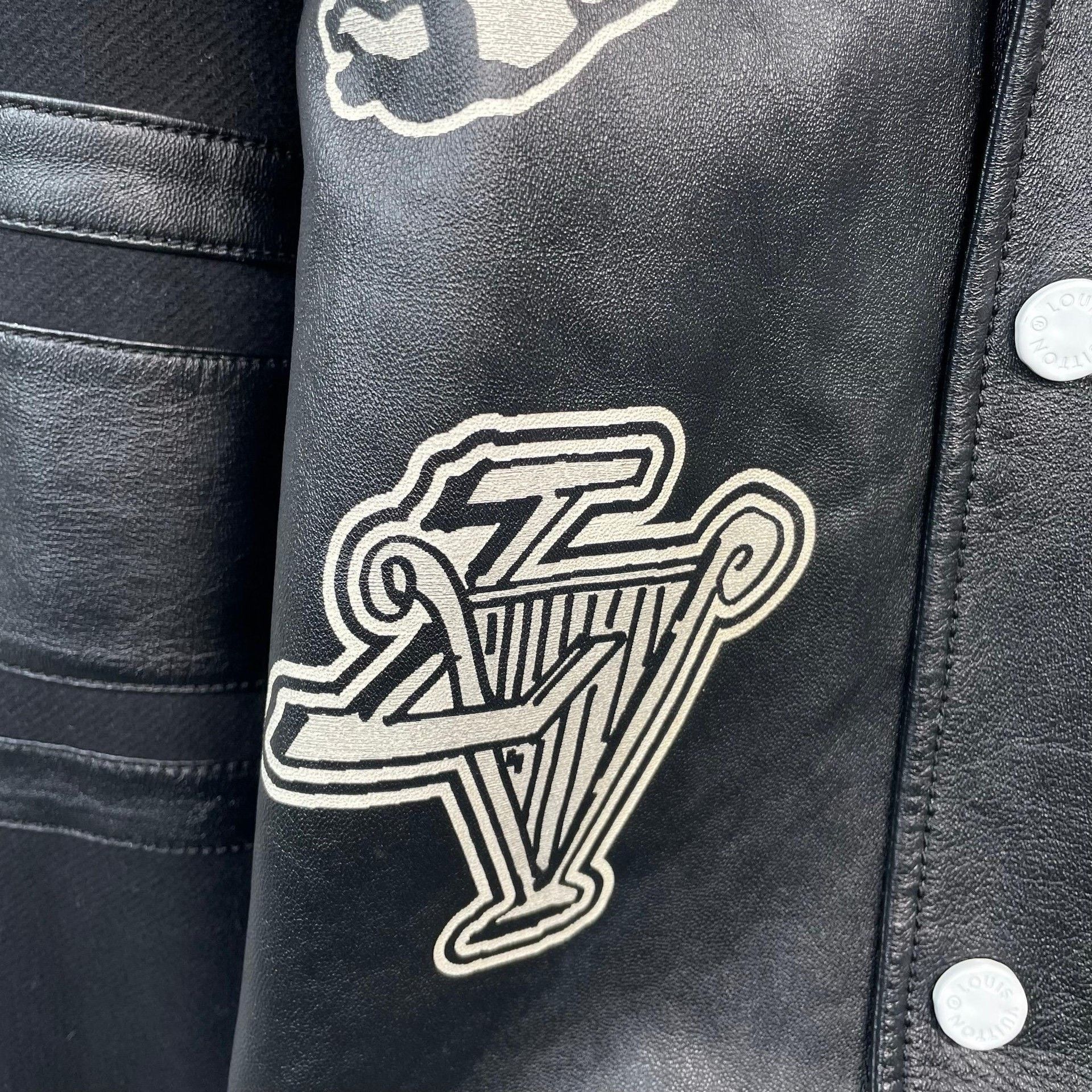 Louis Vuitton Louis Vuitton Black Light Jacket 23 Men Size US XS / EU 42 / 0 - 4 Thumbnail