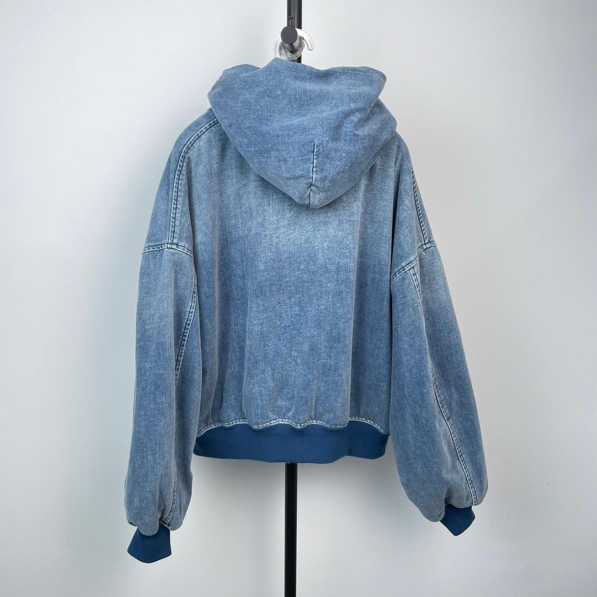 Alexander McQueen Alexander McQueen Blue Jacket S Women Size S / US 4 / IT 40 - 2 Thumbnail