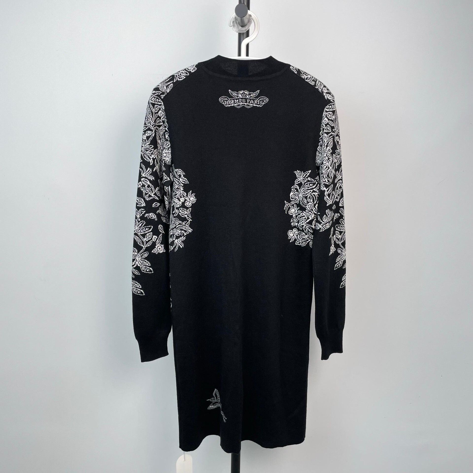 Hermes Hermes Black Sweater 36 Women Size S / US 4 / IT 40 - 2 Thumbnail