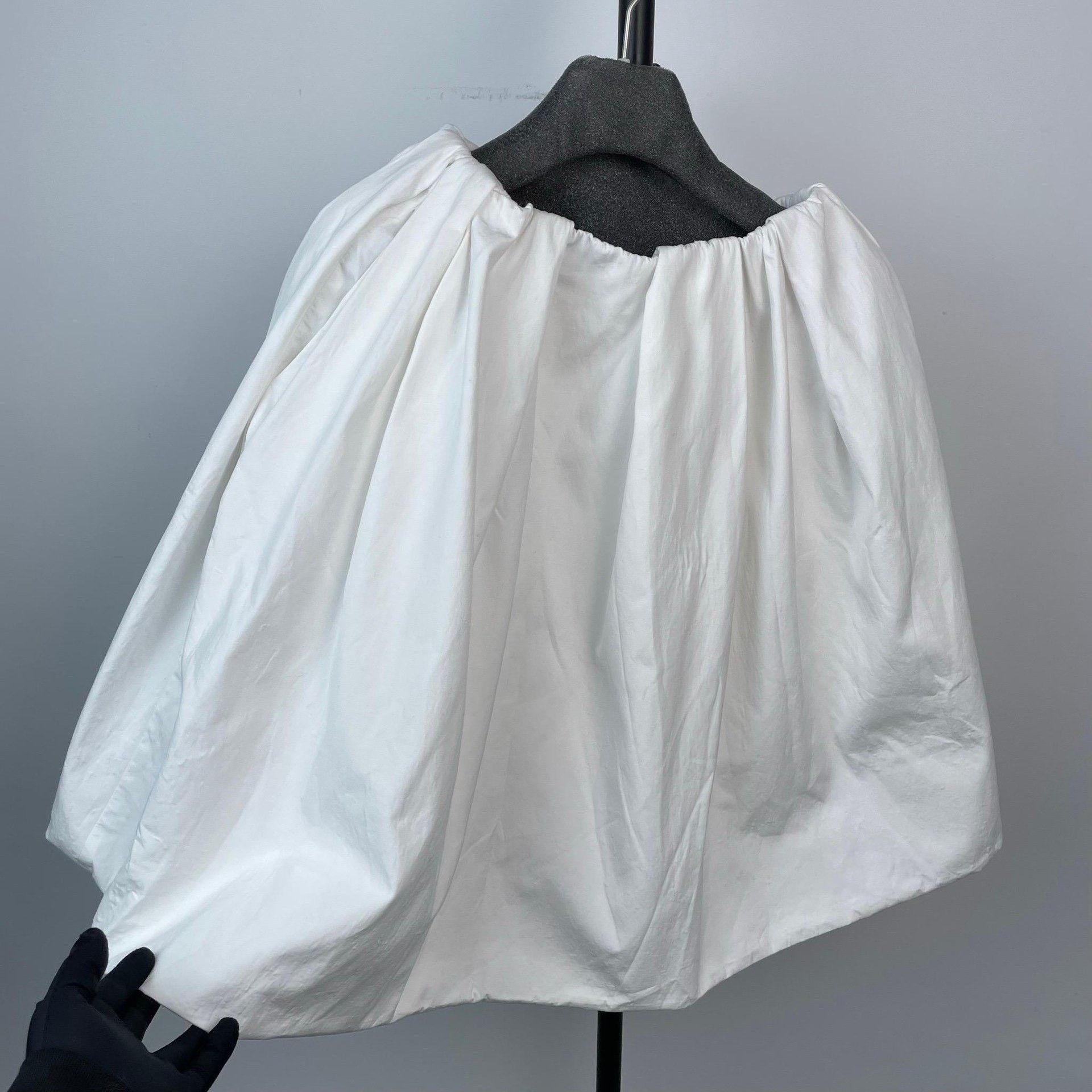 Miu Miu Miu Miu Cropped White Skirt 40 Women Size 40" / US 18 - 5 Thumbnail