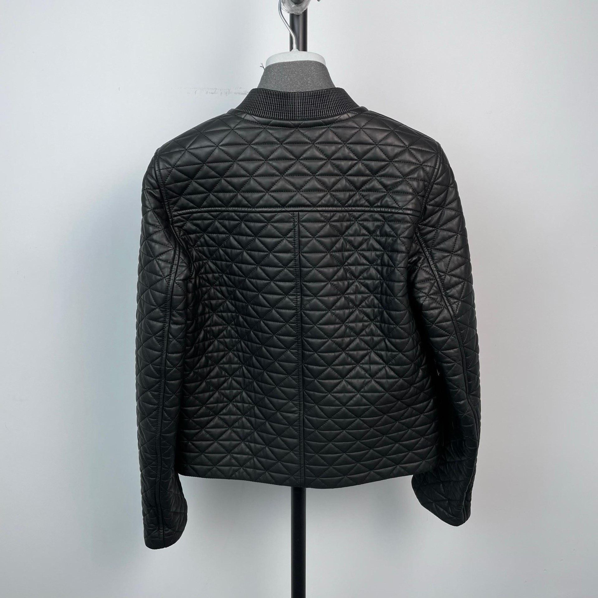 Hermes Hermes Black Item 38 women Size XS / US 0-2 / IT 36-38 - 2 Thumbnail