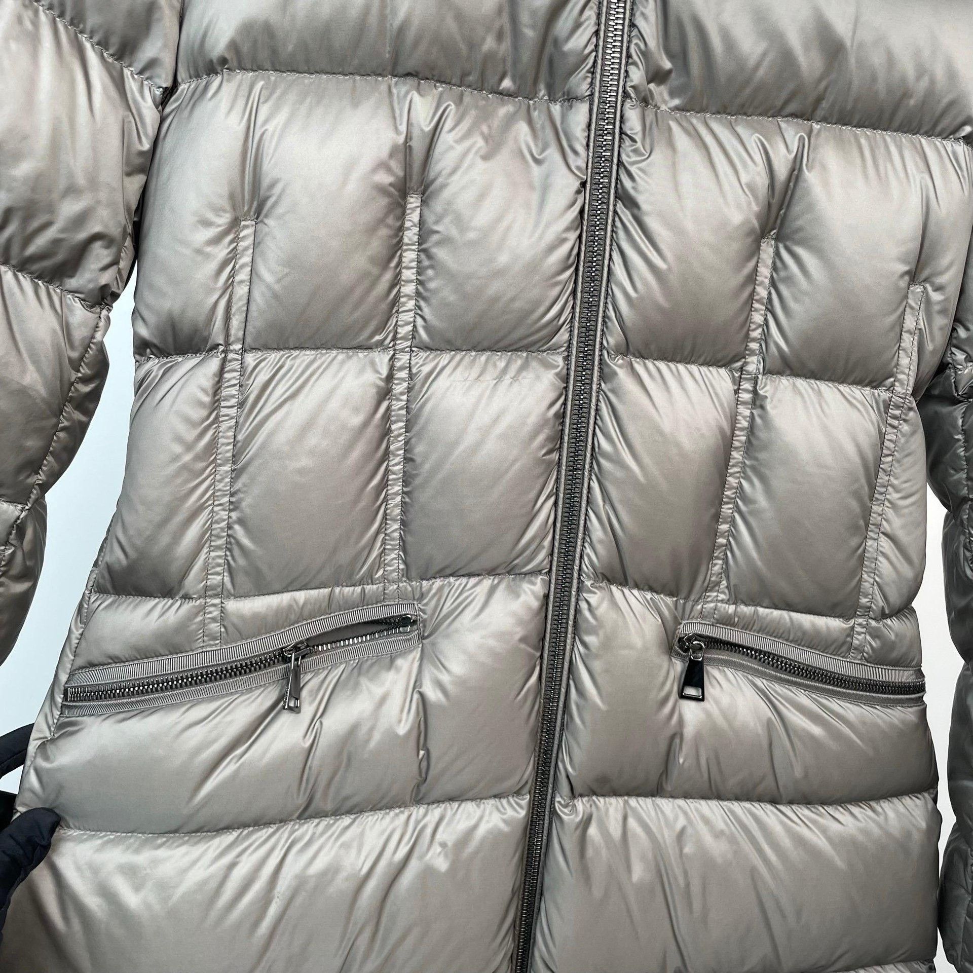 Moncler Moncler Gray Down Jacket 39.5 Women Size M / US 6-8 / IT 42-44 - 8 Thumbnail