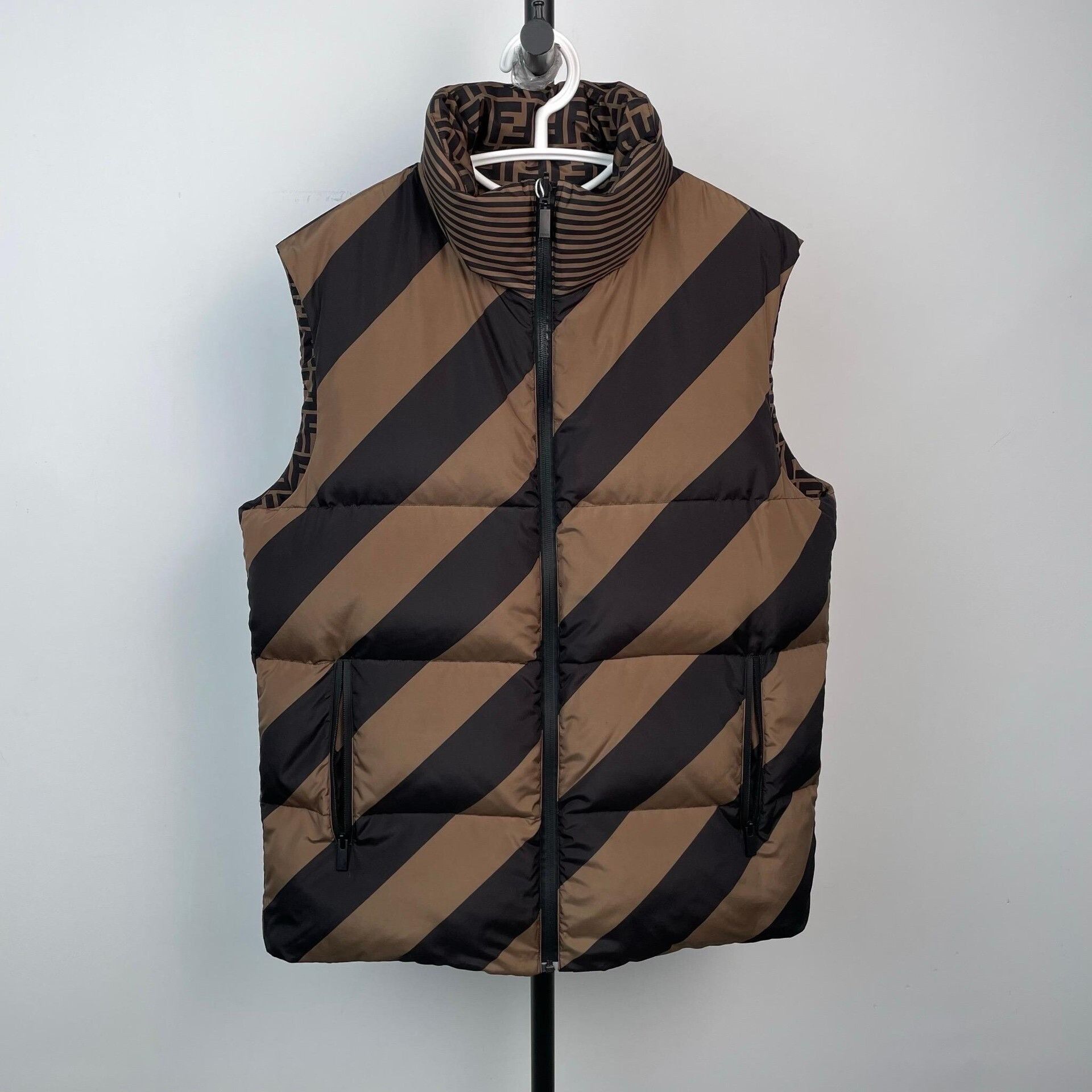 Fendi Fendi Down Brown Vest 48 Men Size US XL / EU 56 / 4 - 5 Thumbnail