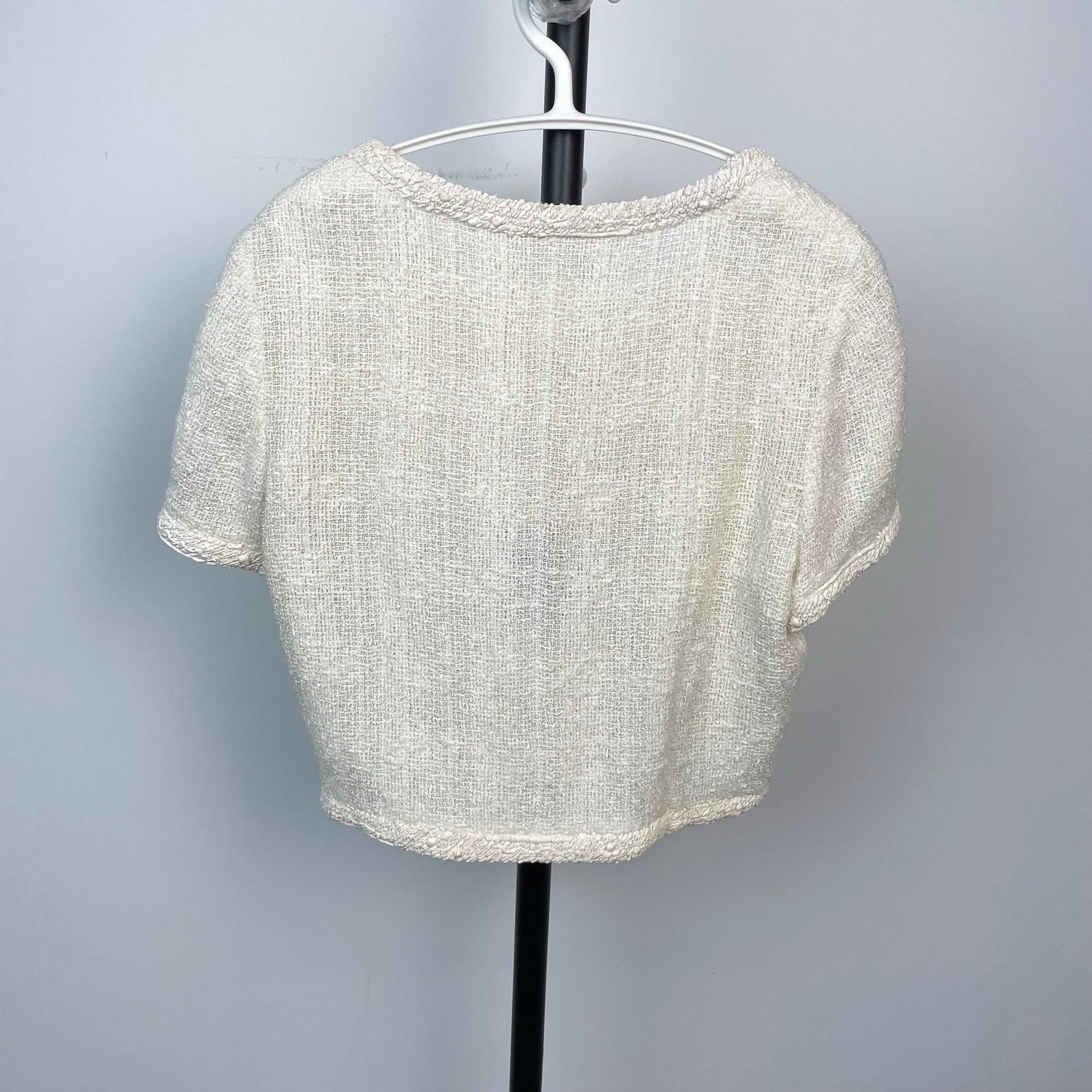 Chanel Chanel Vintage White Jacket 38 Women Size S / US 4 / IT 40 - 2 Thumbnail