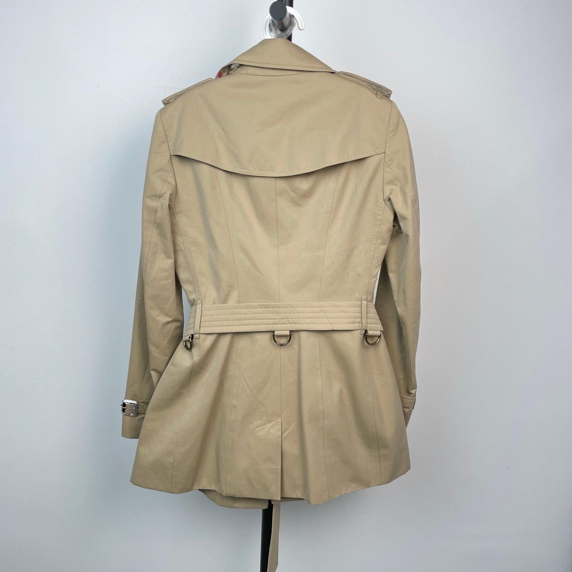 Burberry Burberry Beige Coat L Women Size L / US 10 / IT 46 - 3 Thumbnail