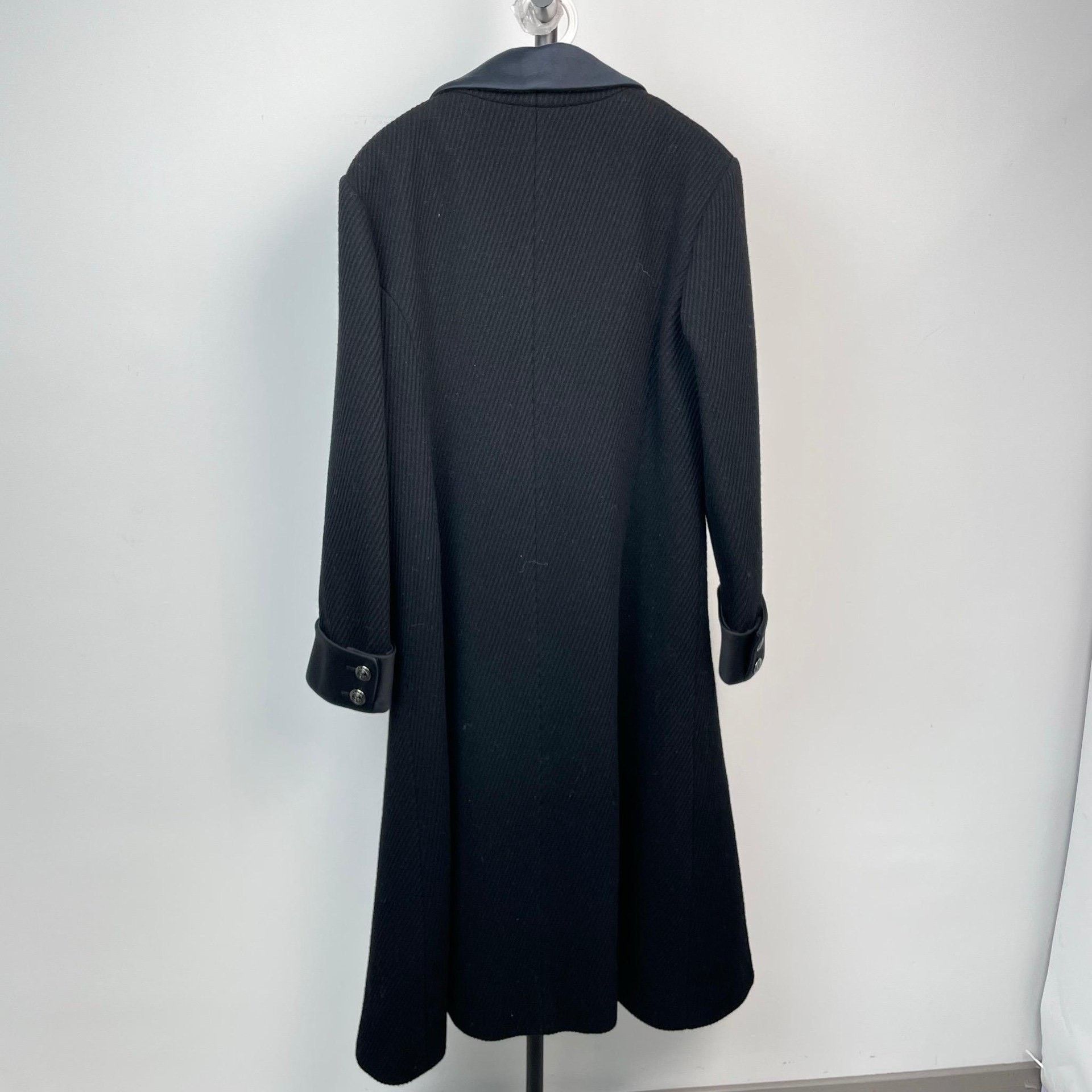 Chanel Chanel Black Heavy Coat 46 Men Size US L / EU 52-54 / 3 - 2 Thumbnail