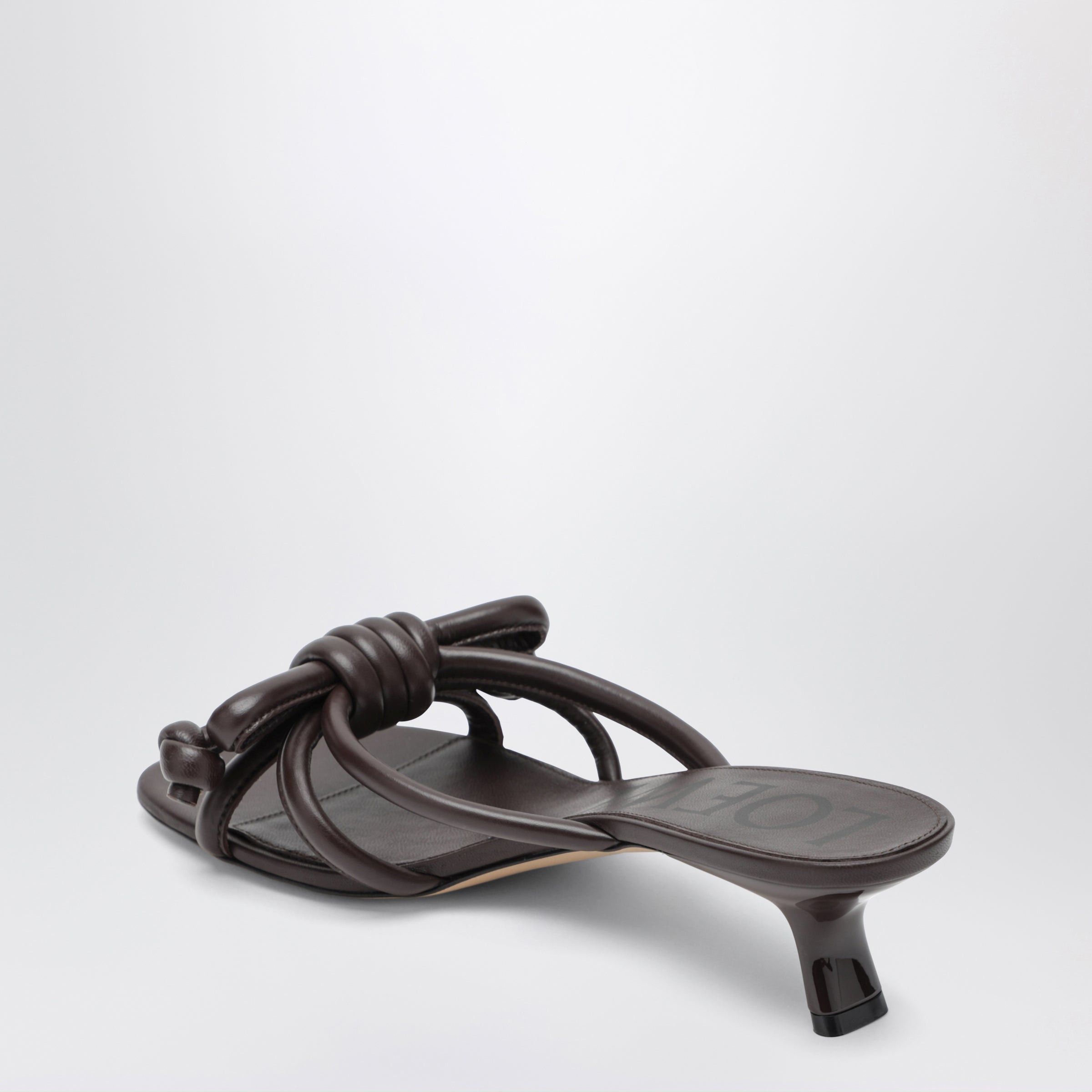 Loewe Loewe Sandal With Flamenco Knot In Lambskin Leather Size US 6 / IT 36 - 2 Thumbnail