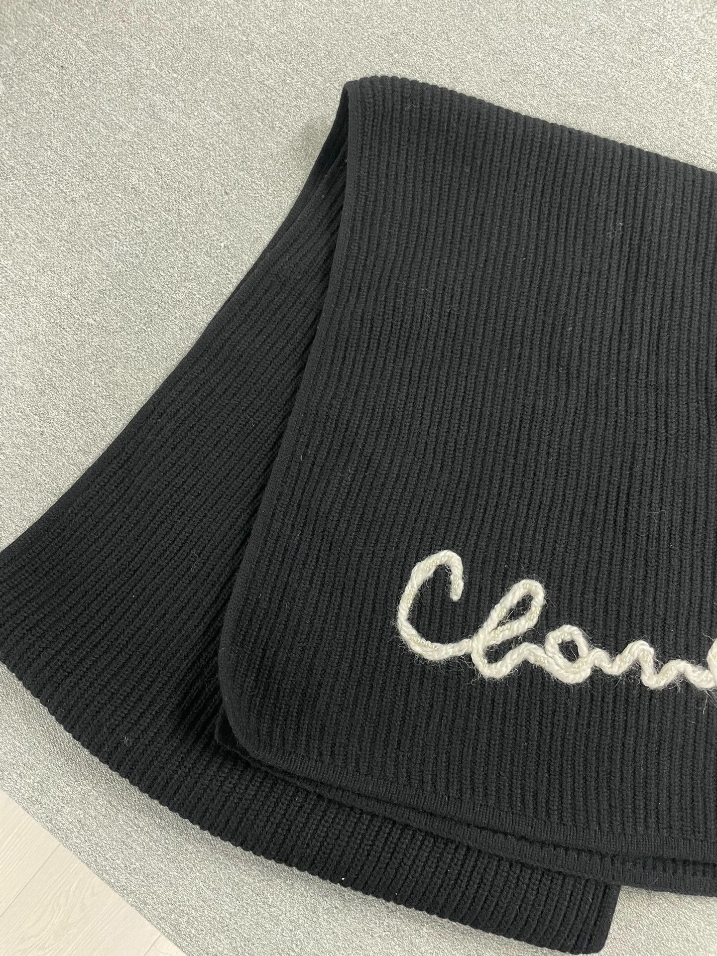 Chanel Chanel Retro Black Scarf M Men Size ONE SIZE - 3 Thumbnail