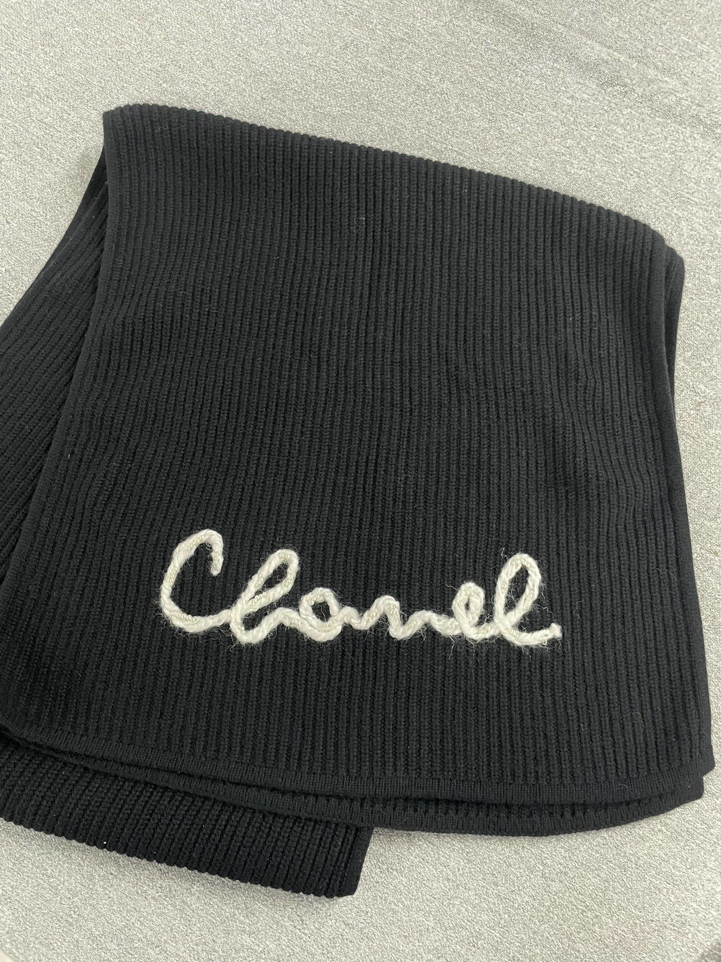 Chanel Chanel Retro Black Scarf M Men Size ONE SIZE - 4 Thumbnail