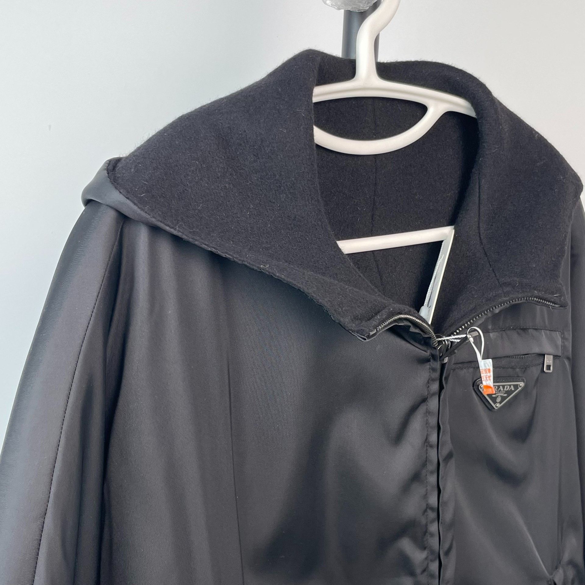 Prada Prada Nylon Black Light Jacket 38 Men Size US S / EU 44-46 / 1 - 4 Thumbnail
