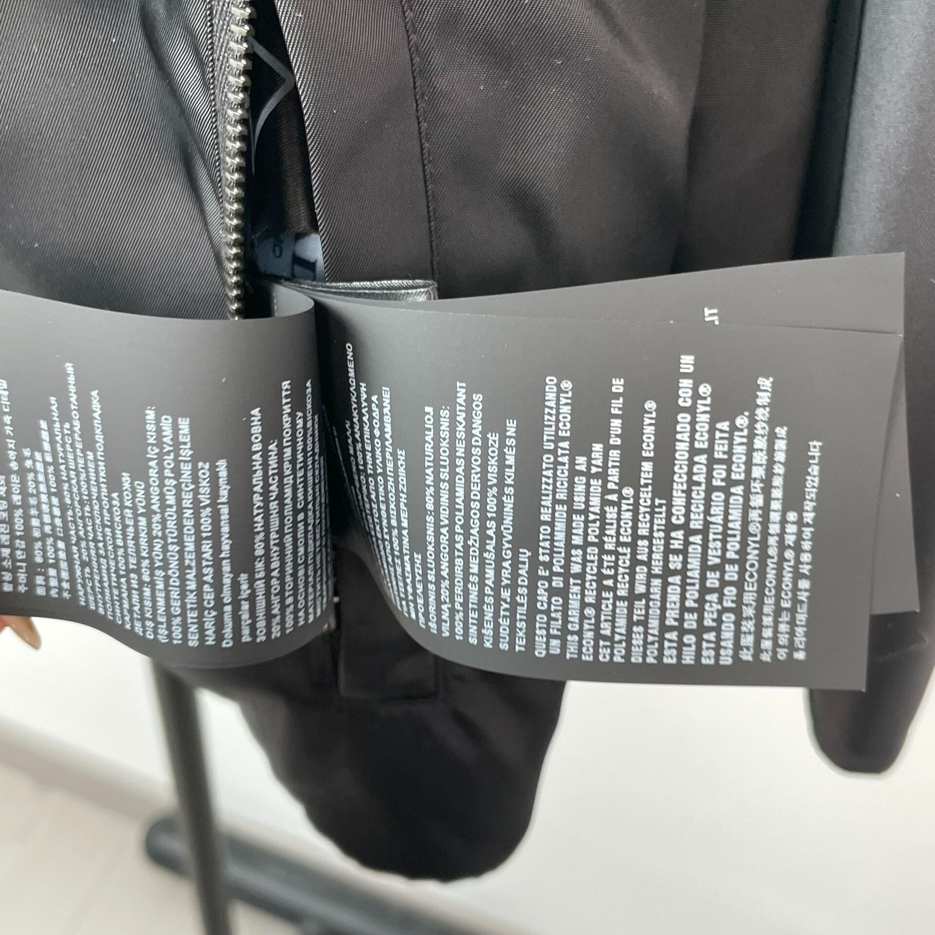 Prada Prada Nylon Black Light Jacket 38 Men Size US S / EU 44-46 / 1 - 8 Thumbnail