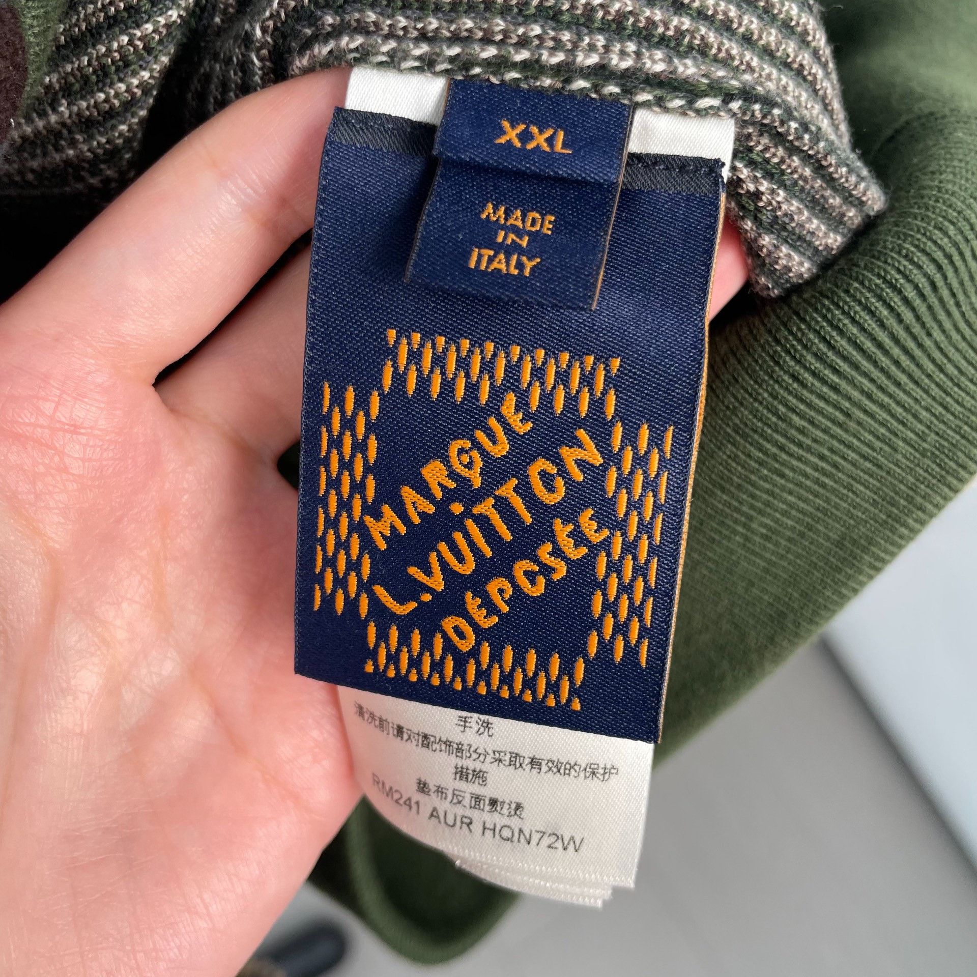 Louis Vuitton Louis Vuitton Sweater XXL Men Size US XXL / EU 58 / 5 - 6 Thumbnail